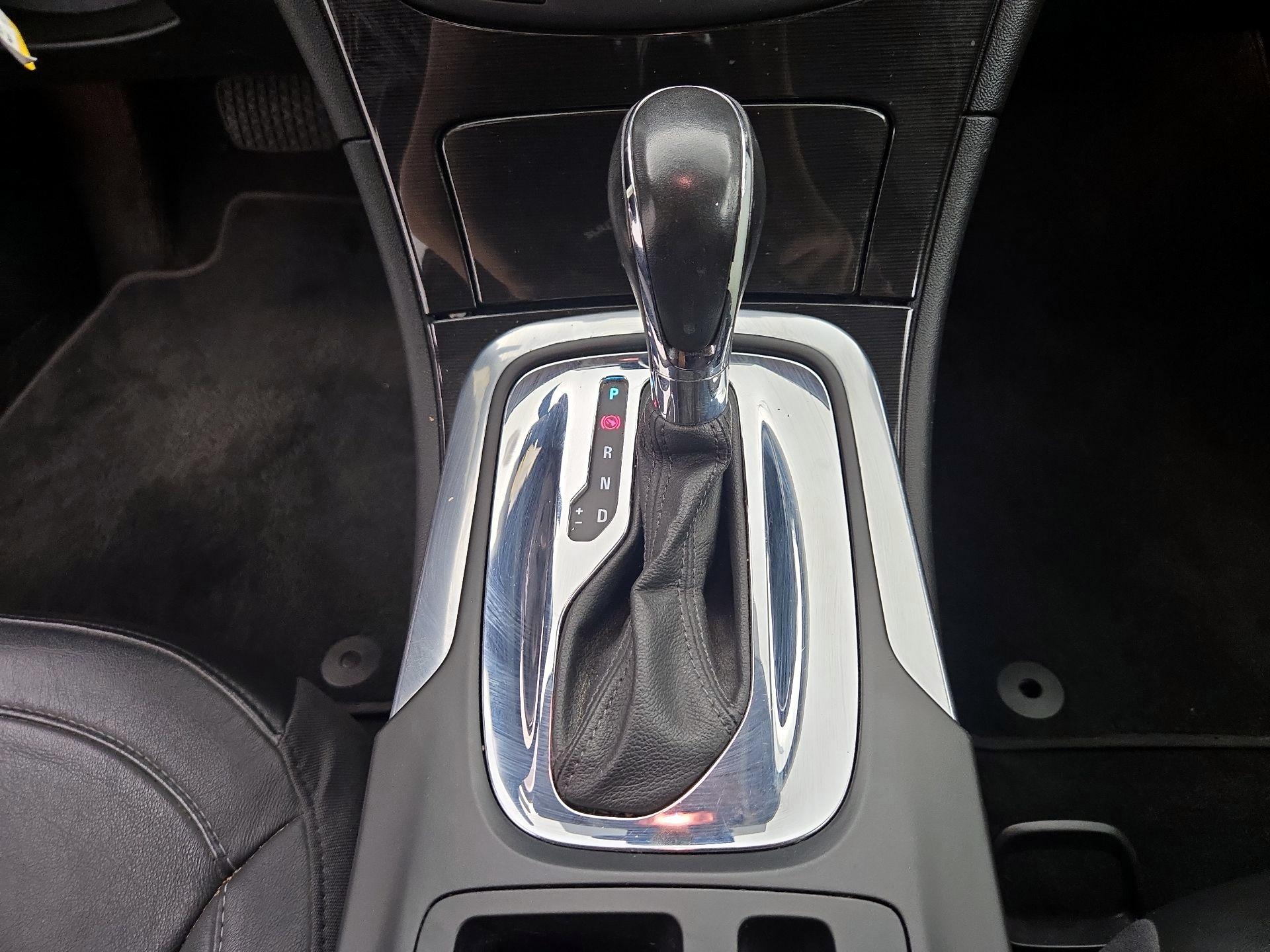 Thumbnail: 2017 Buick Regal - 17