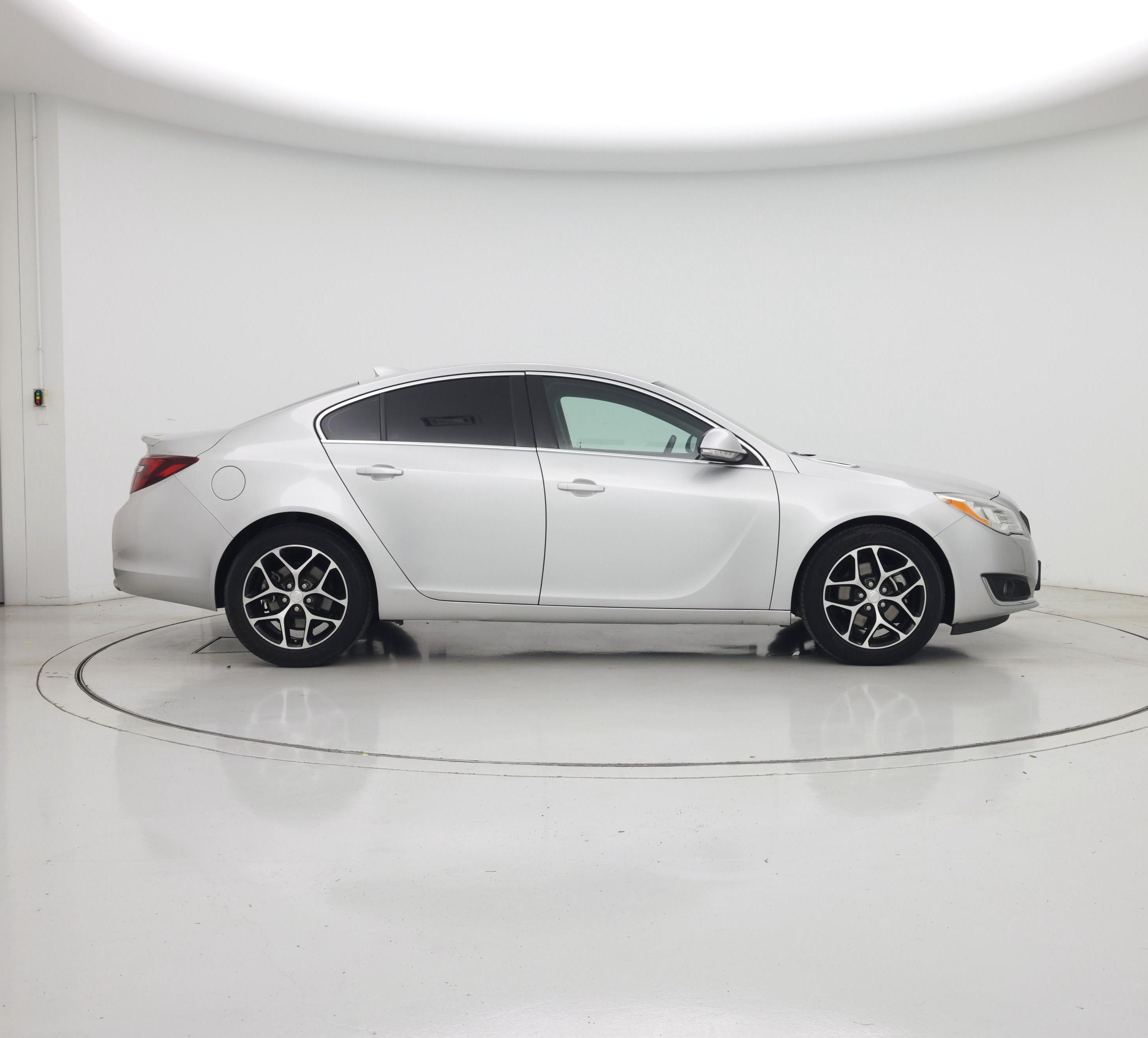 Thumbnail: 2017 Buick Regal - 7
