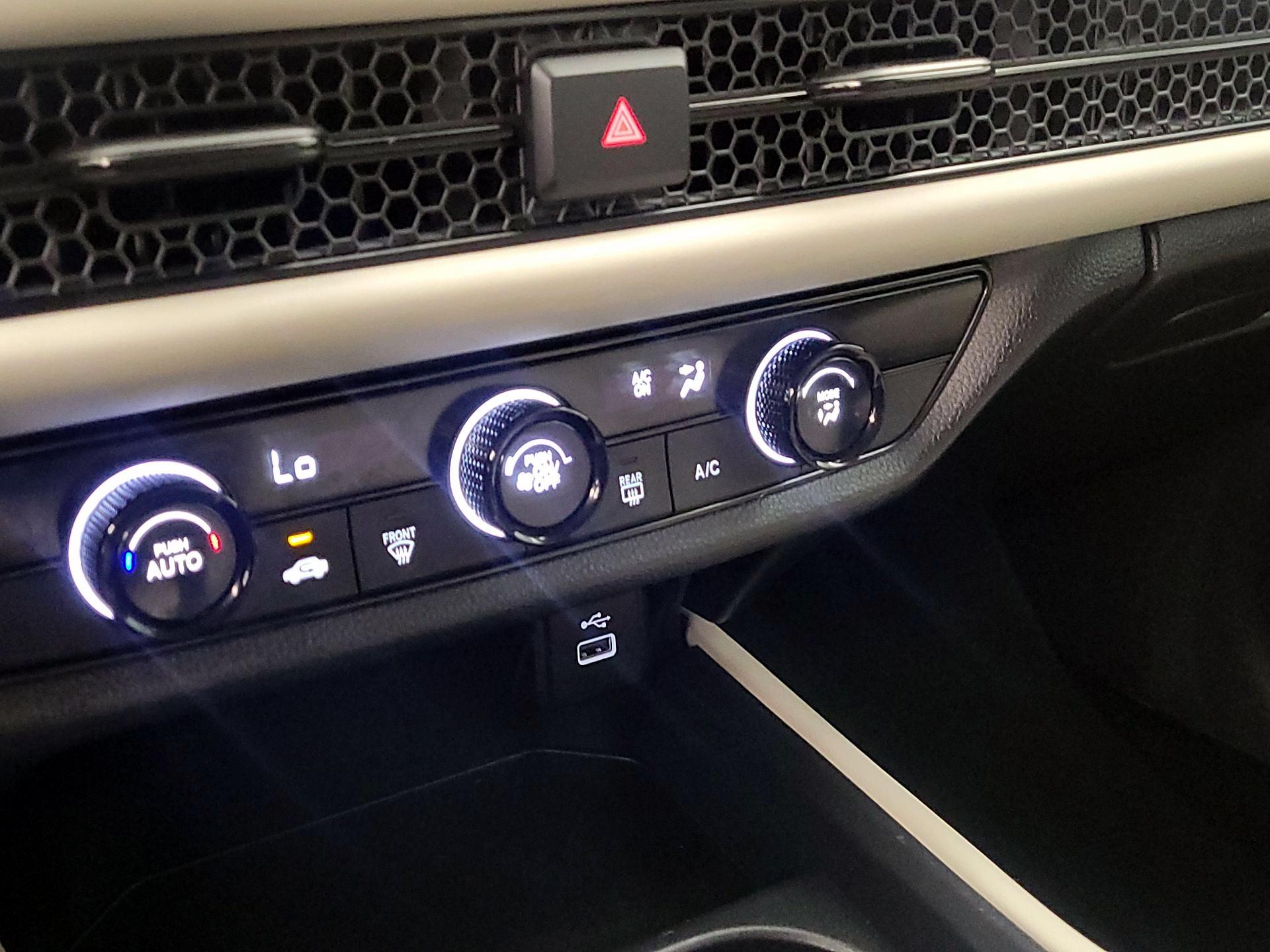 Thumbnail: 2025 Honda HR-V - 16