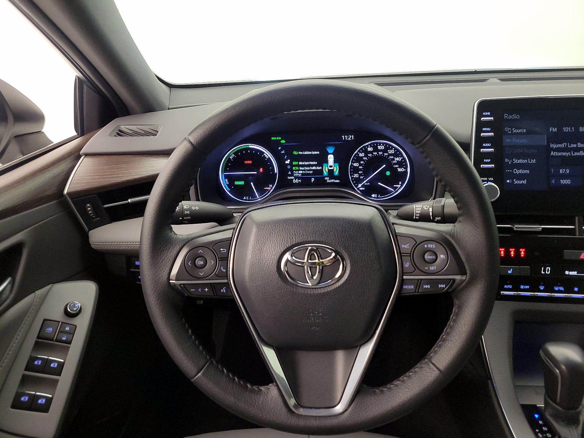 Thumbnail: 2021 Toyota Avalon - 10