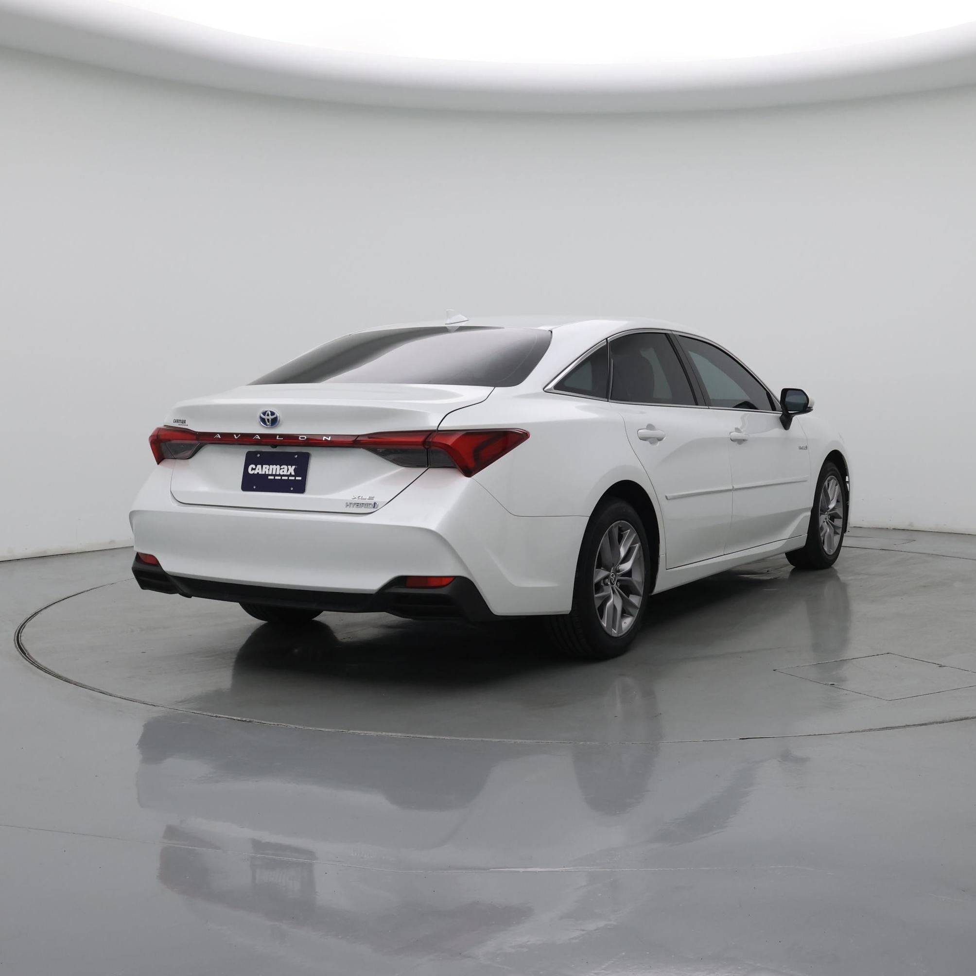 Thumbnail: 2021 Toyota Avalon - 8