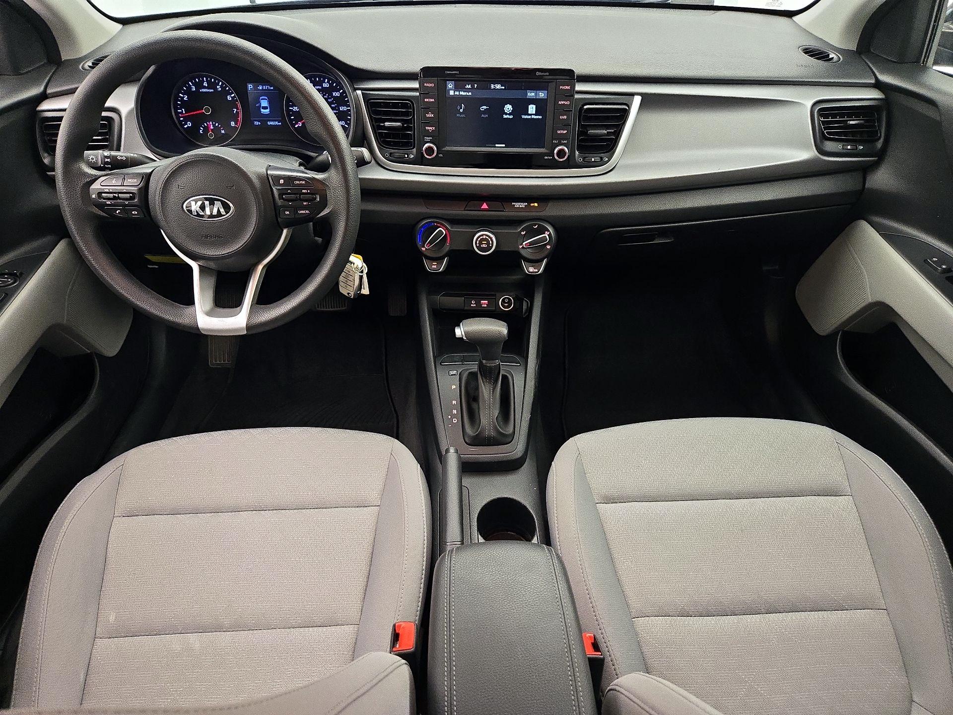 Thumbnail: 2020 Kia Rio - 9