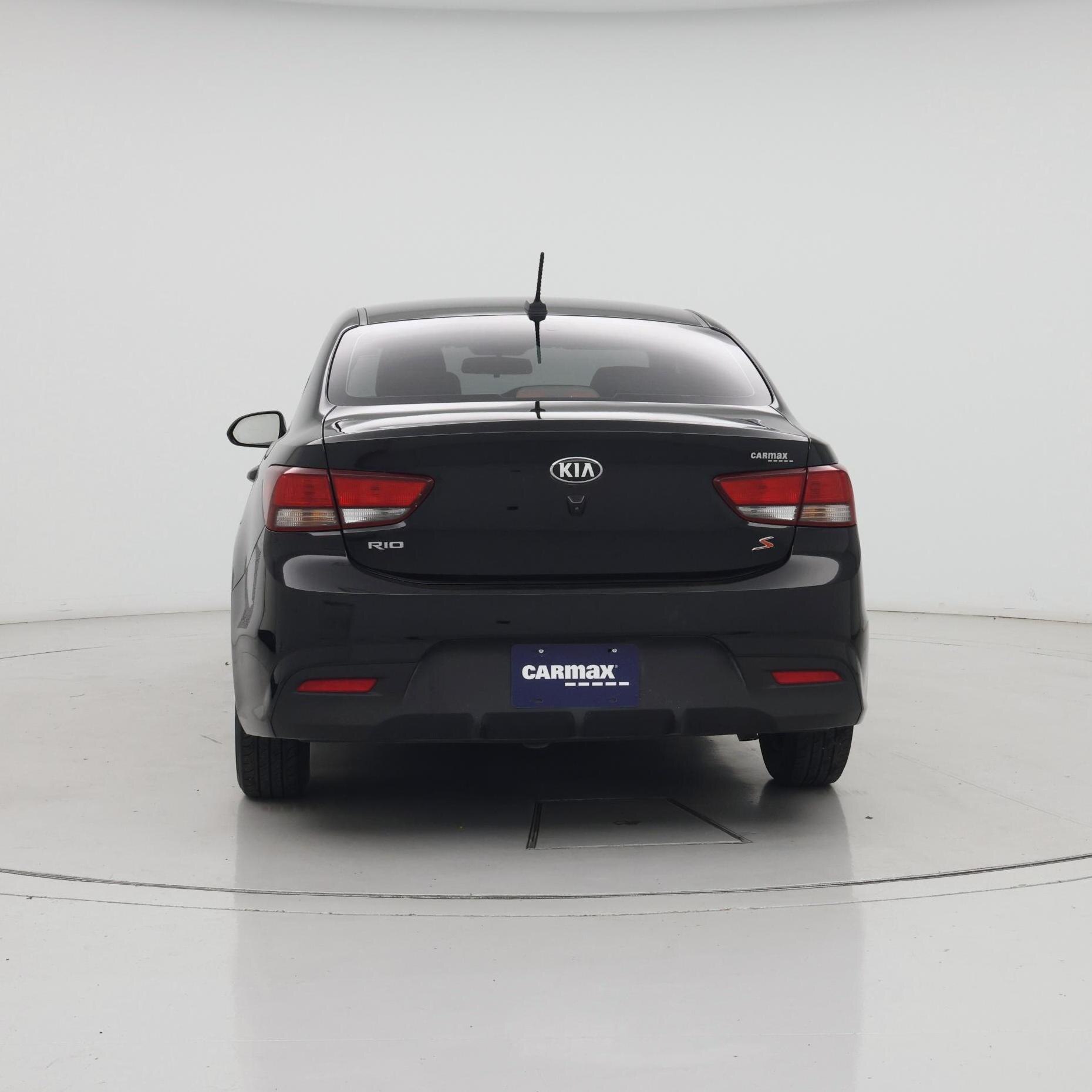 Thumbnail: 2020 Kia Rio - 6