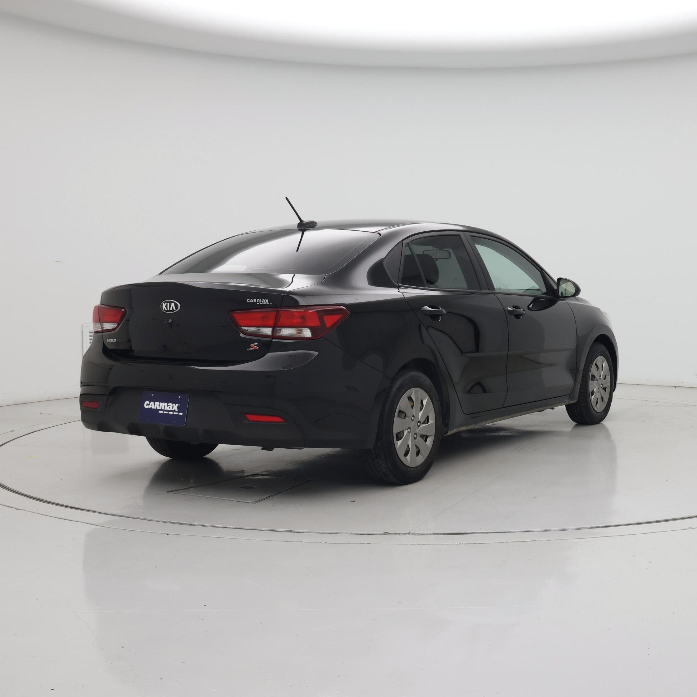 Thumbnail: 2020 Kia Rio - 8