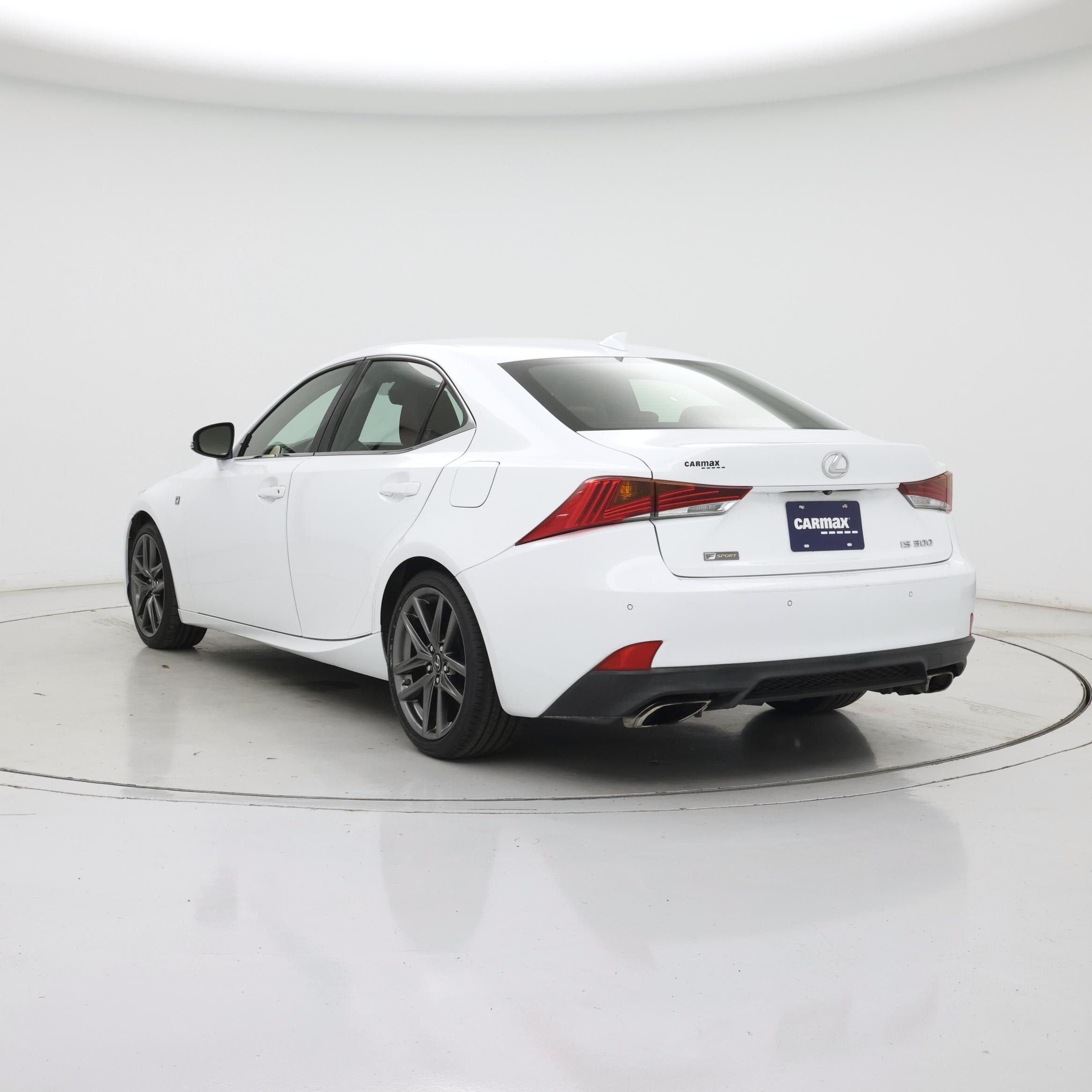 Thumbnail: 2018 Lexus IS - 2