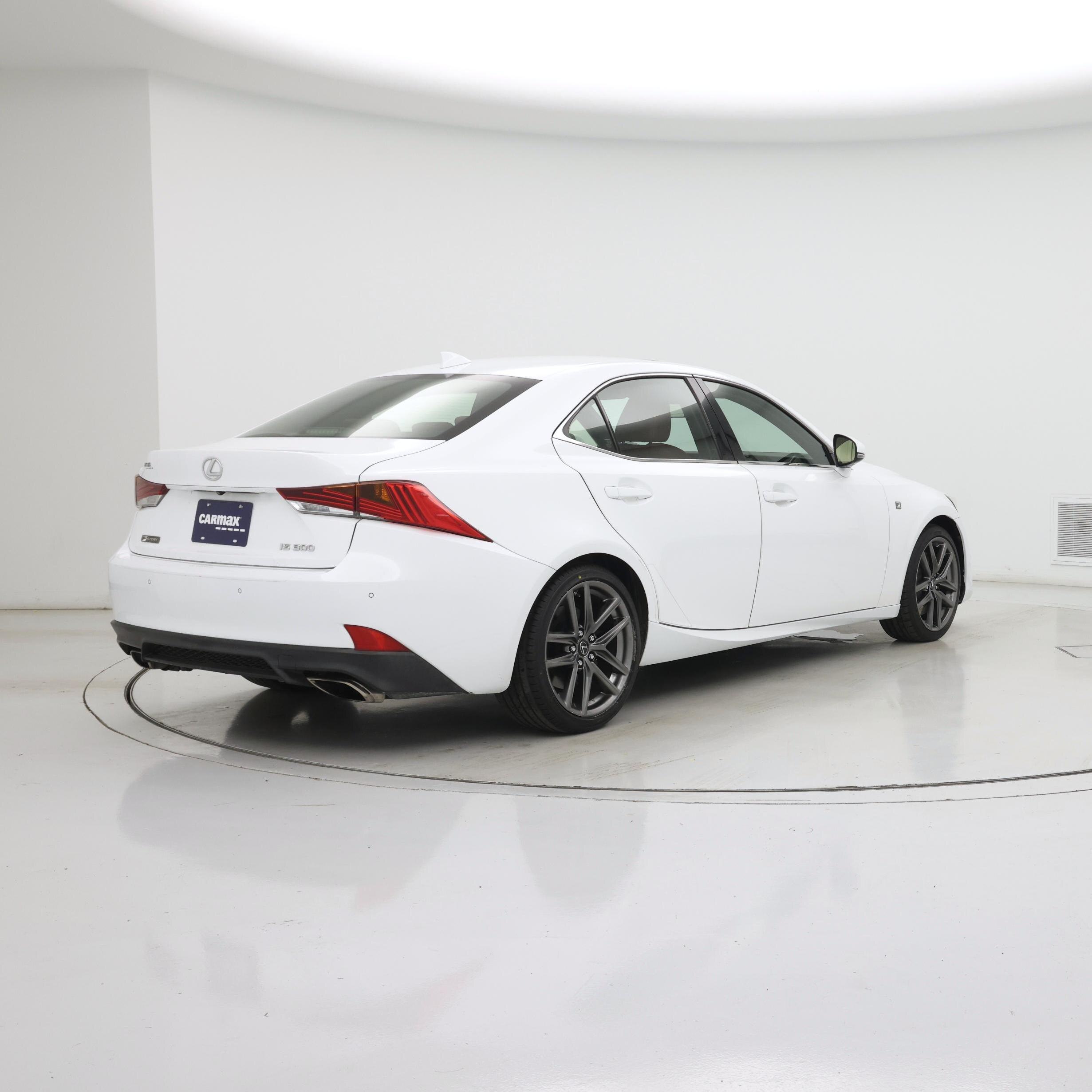 Thumbnail: 2018 Lexus IS - 8