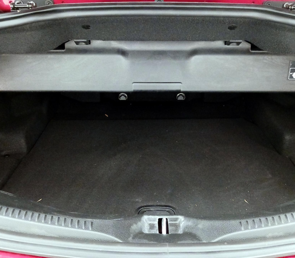 Trunk/Cargo (Seats Up)
