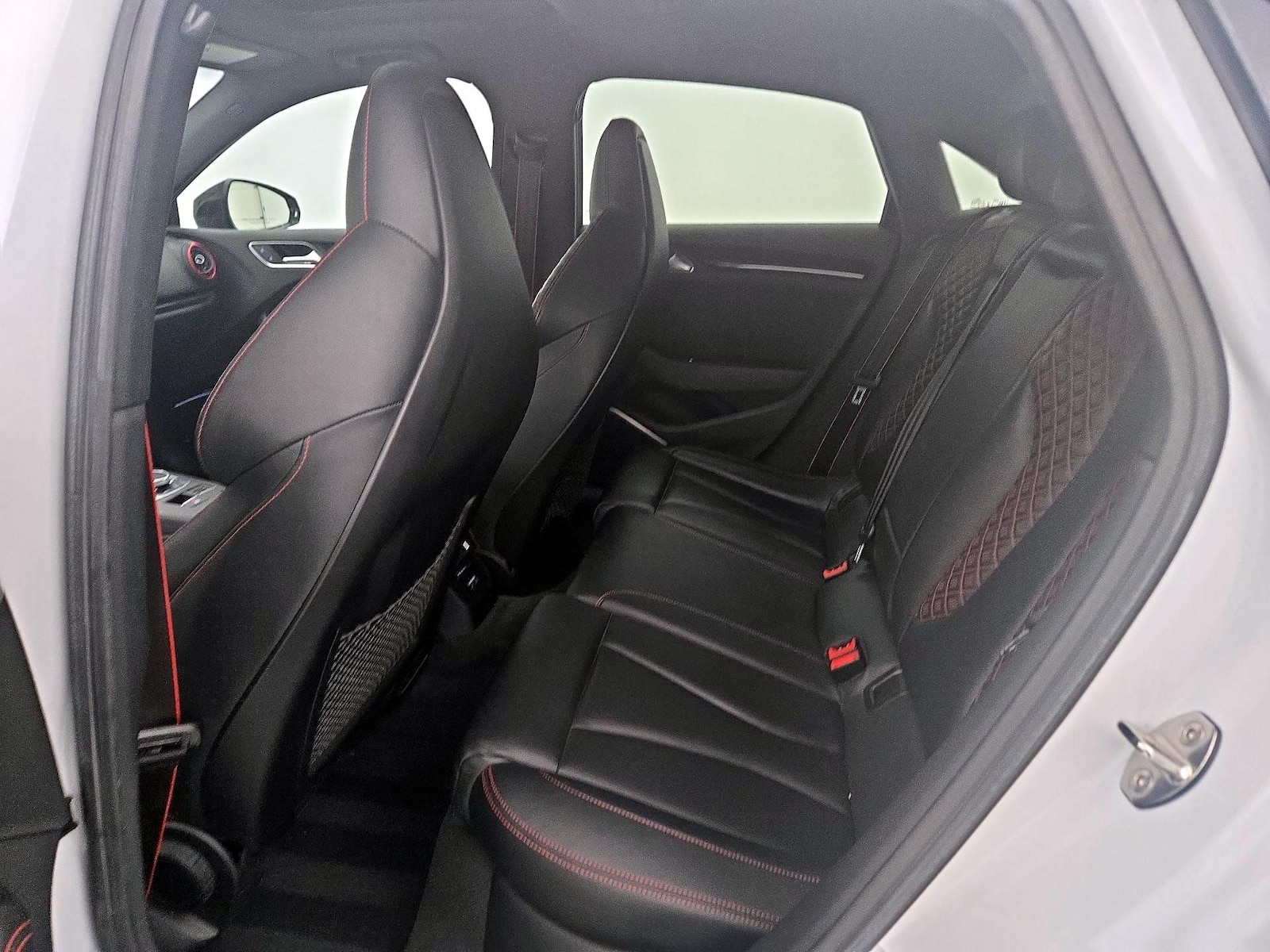 2018 Audi RS 3 Base - Photo 22