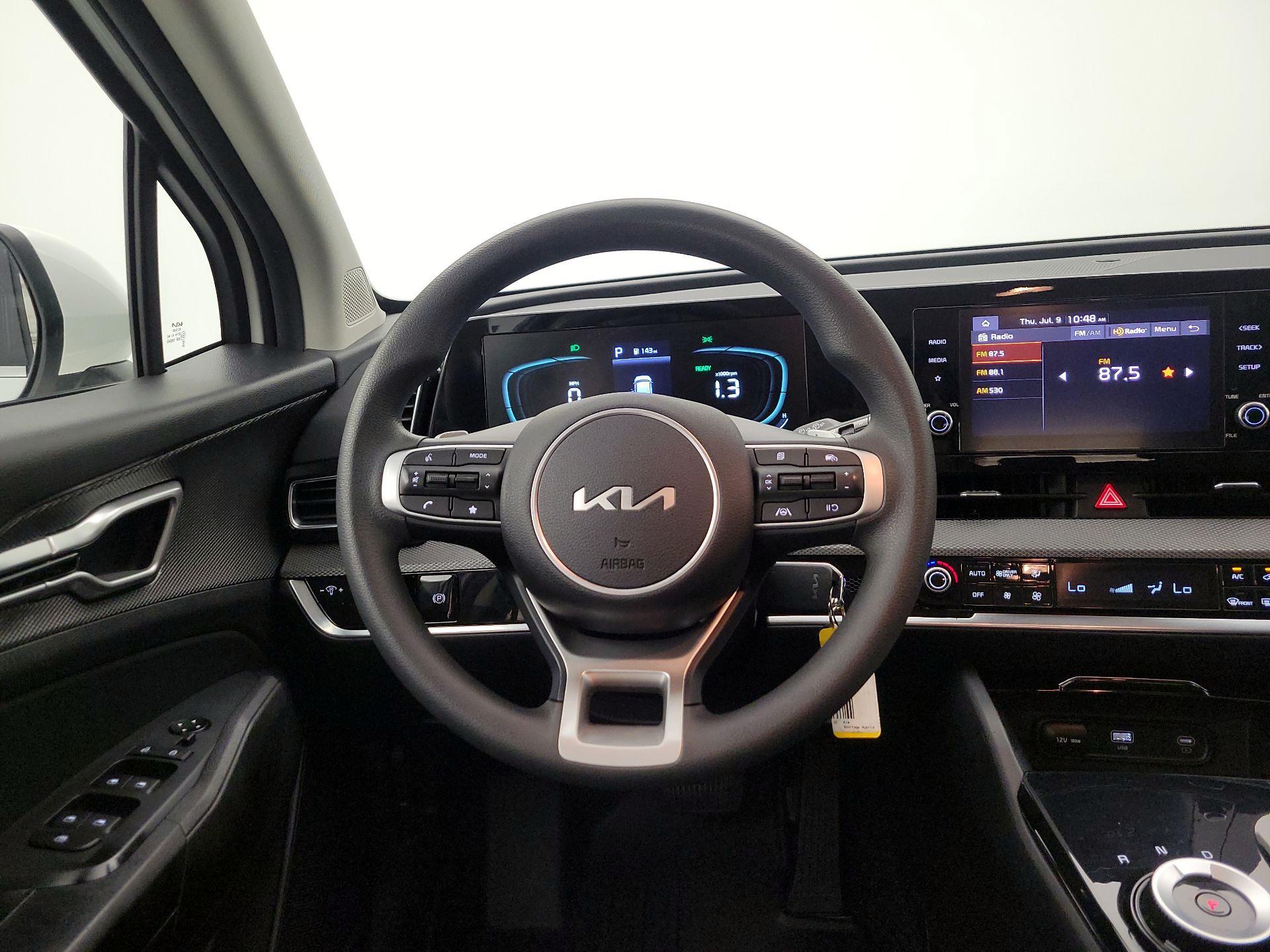 Thumbnail: 2023 Kia Sportage - 10