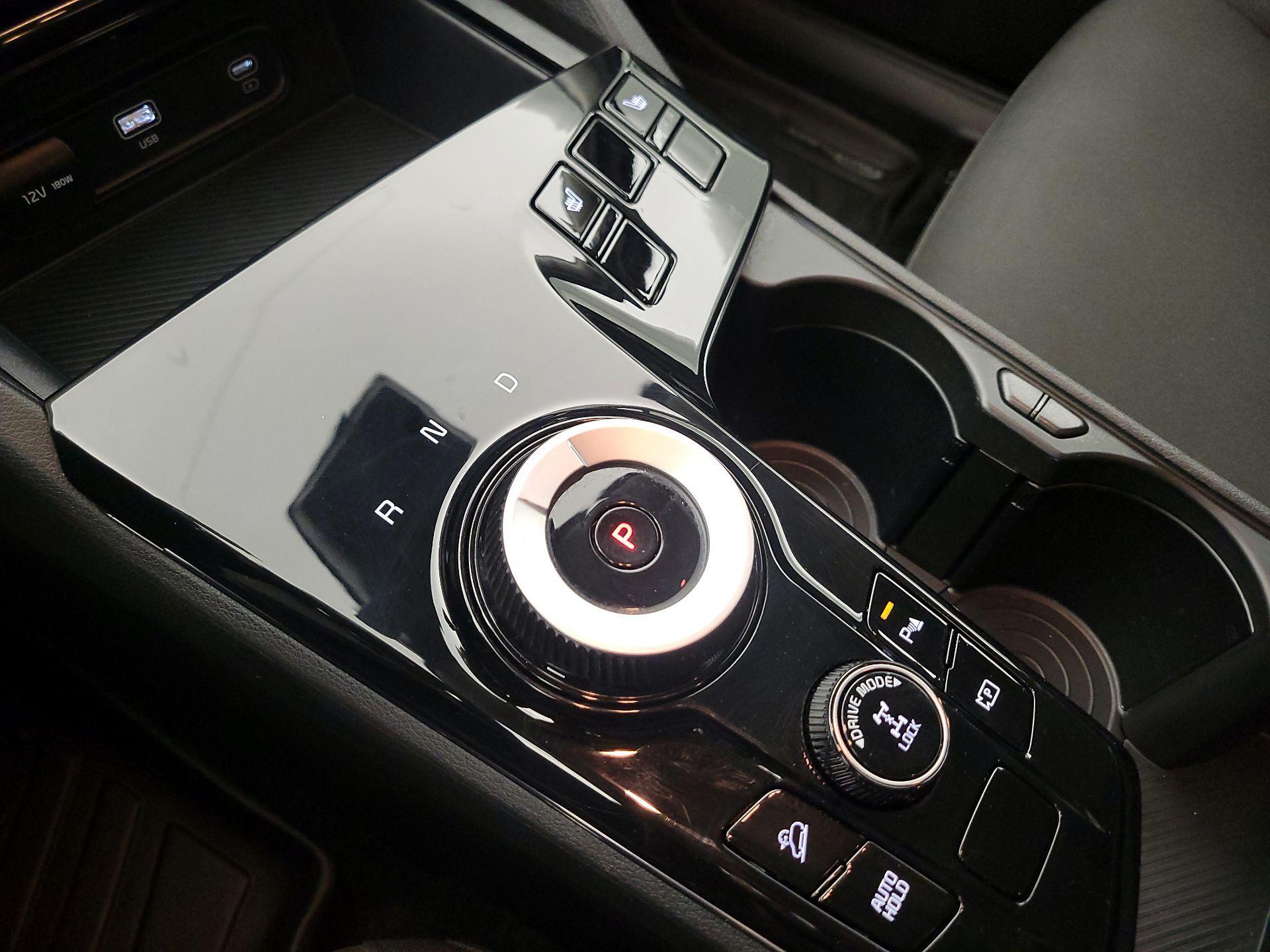 Thumbnail: 2023 Kia Sportage - 17