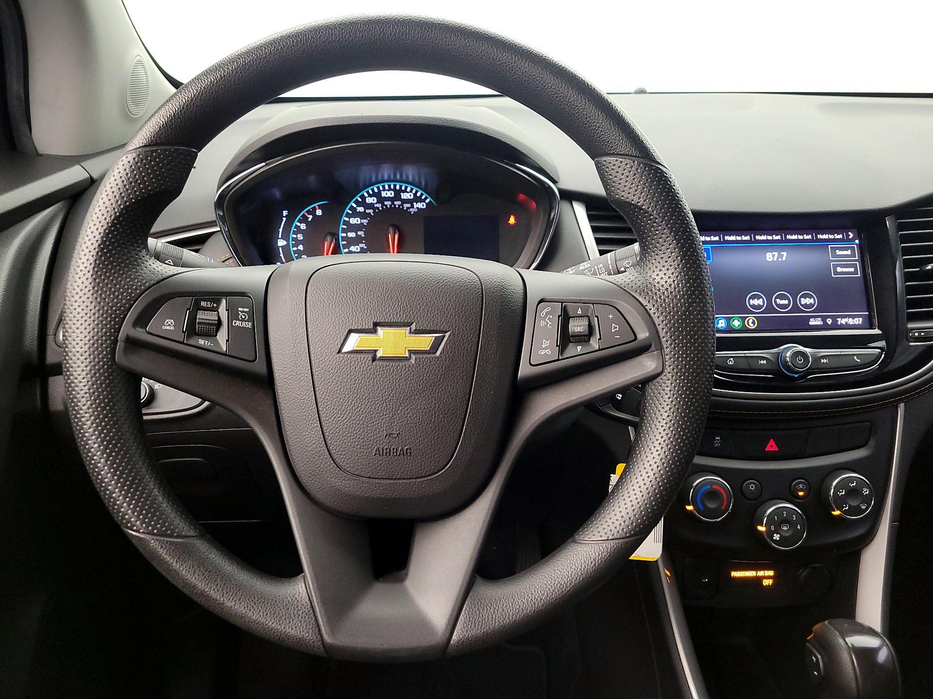 Thumbnail: 2021 Chevrolet Trax - 10
