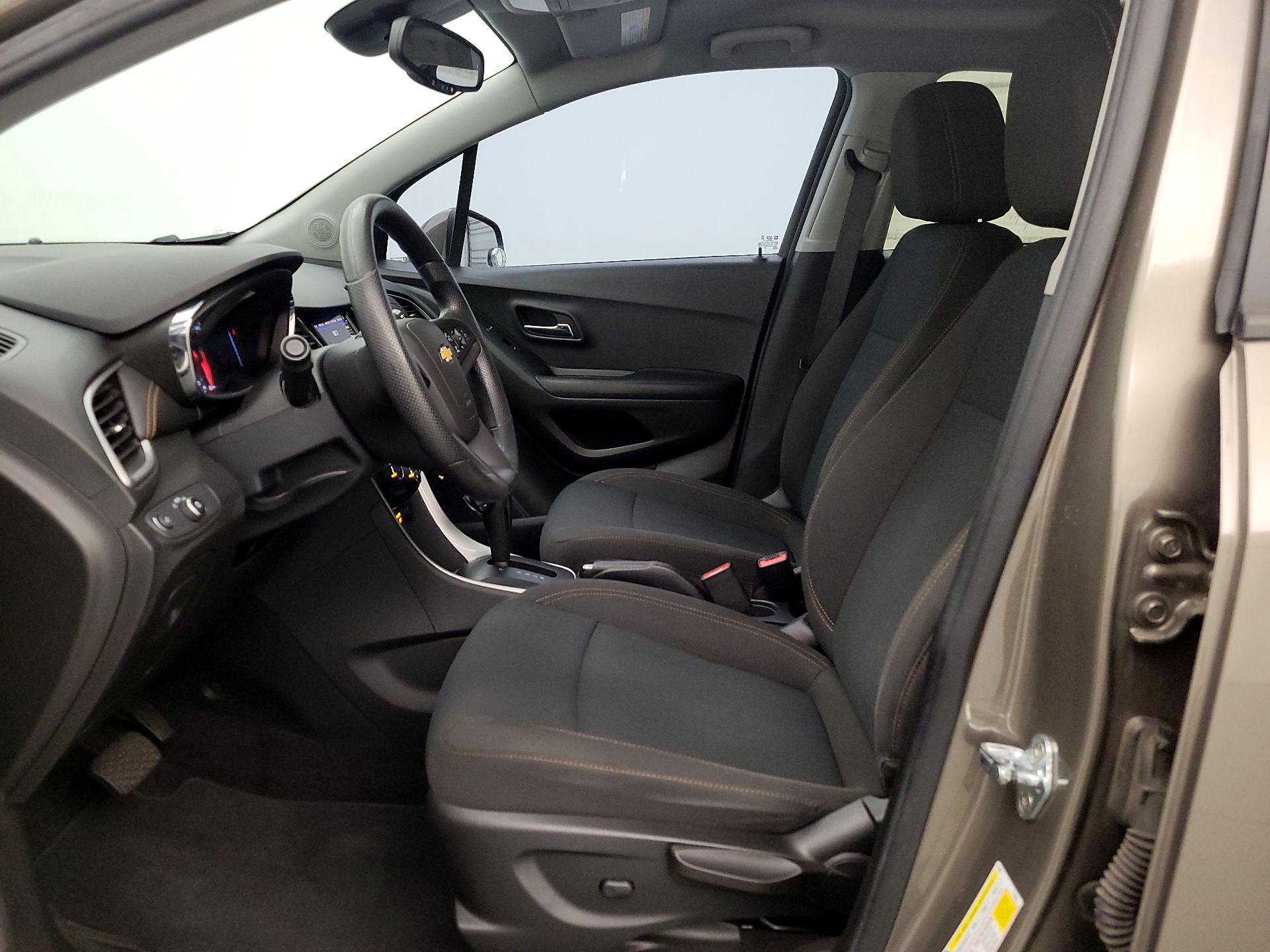 Thumbnail: 2021 Chevrolet Trax - 11