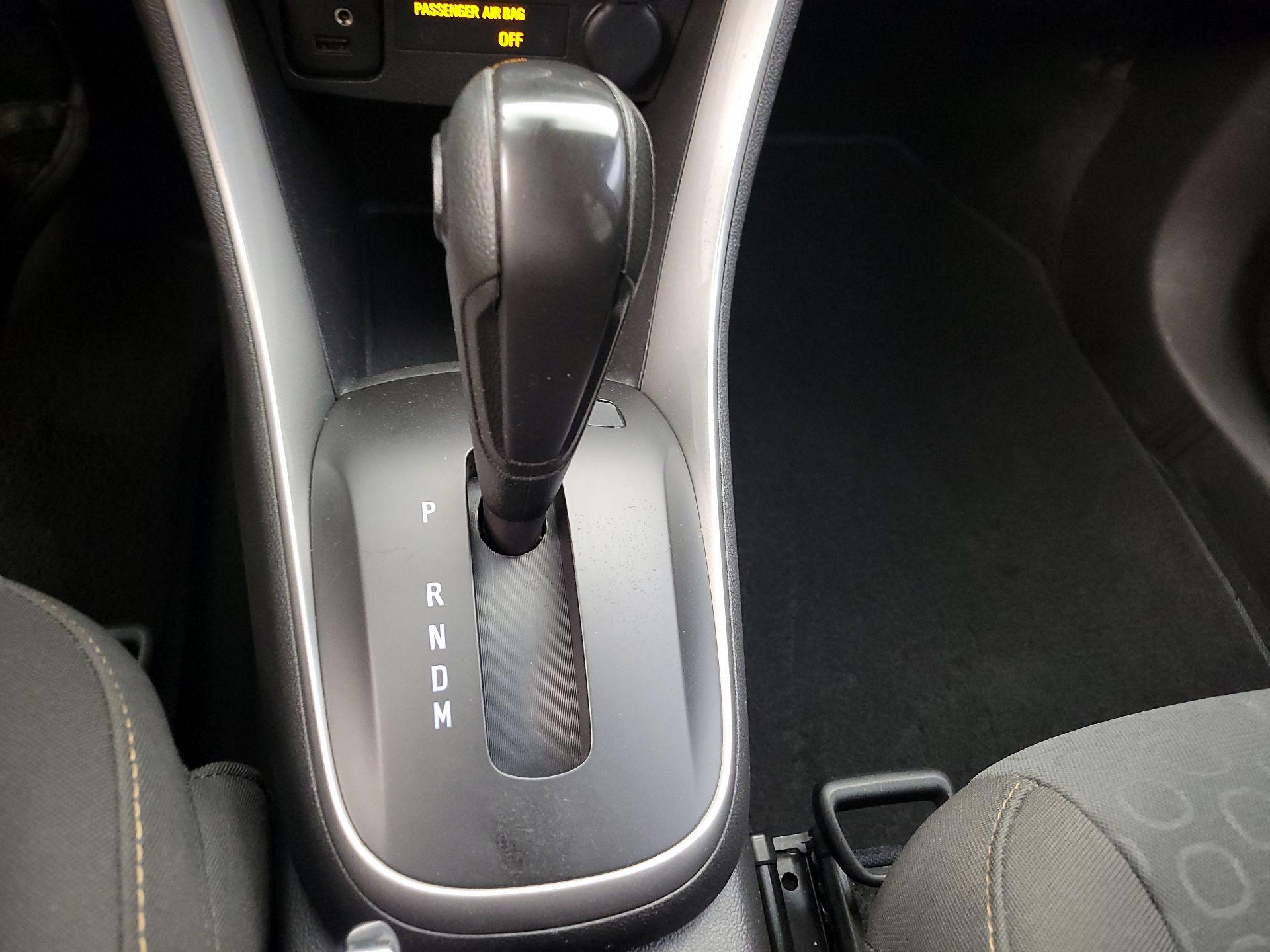 Thumbnail: 2021 Chevrolet Trax - 17