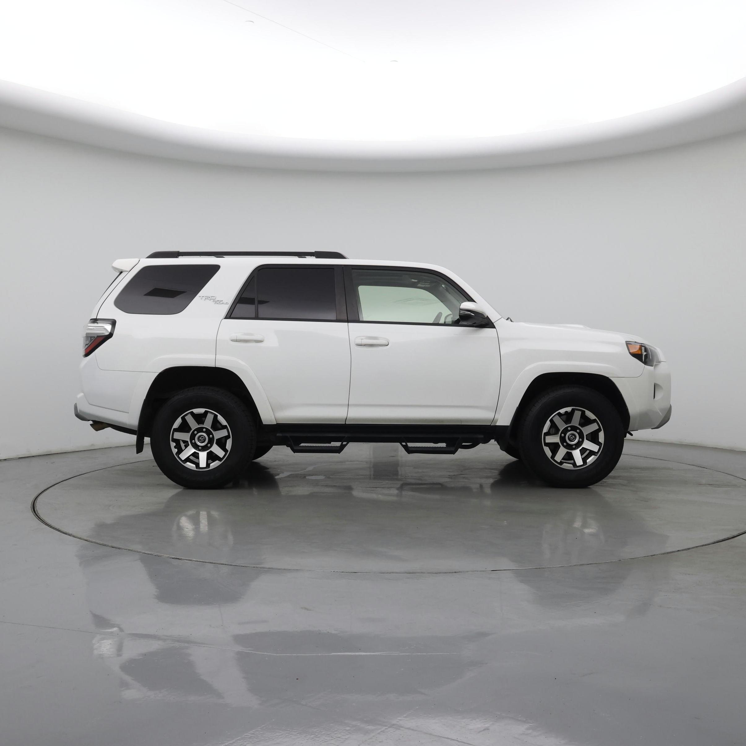 Thumbnail: 2021 Toyota 4Runner - 7