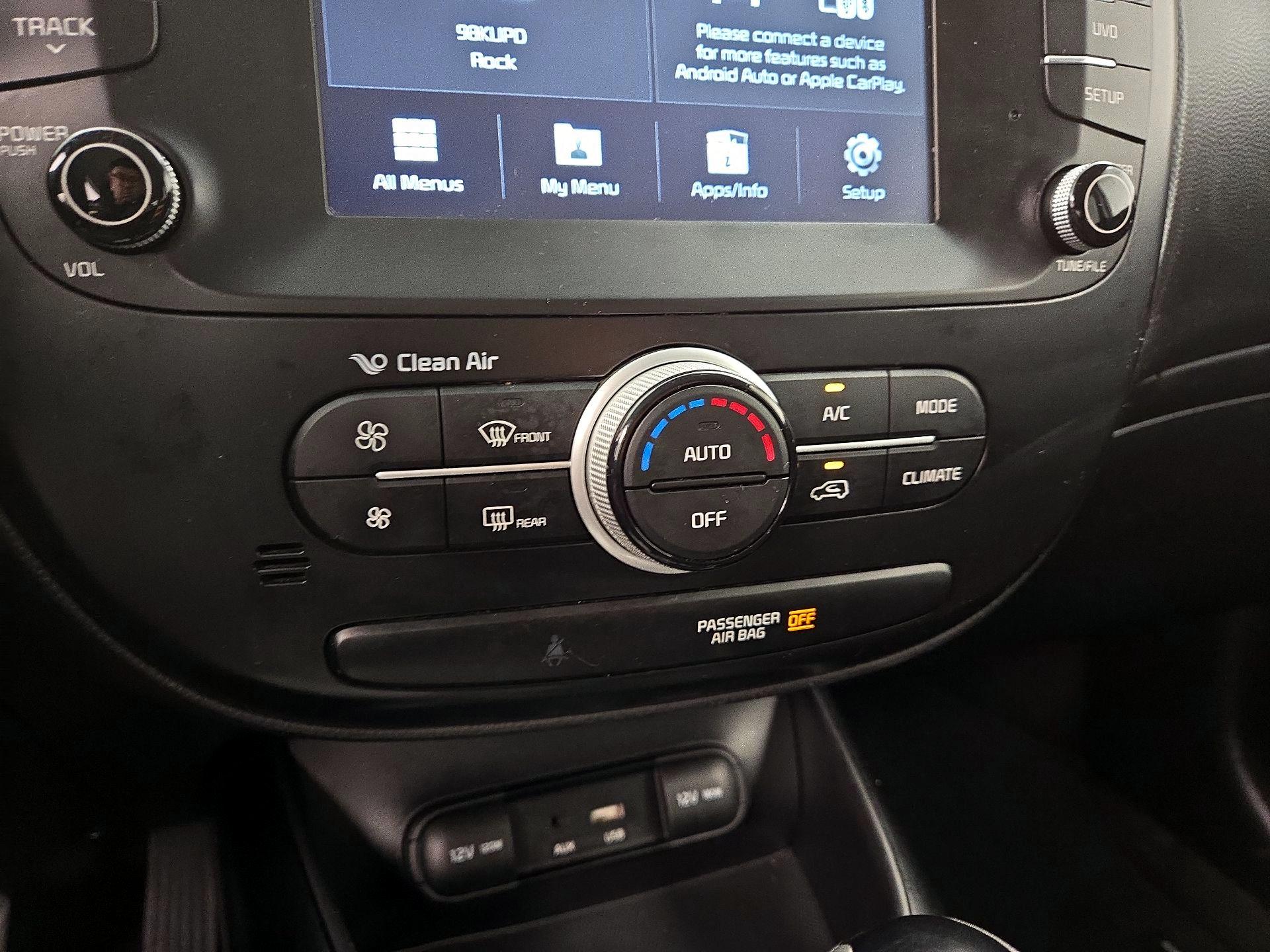 Thumbnail: 2019 Kia Soul - 16