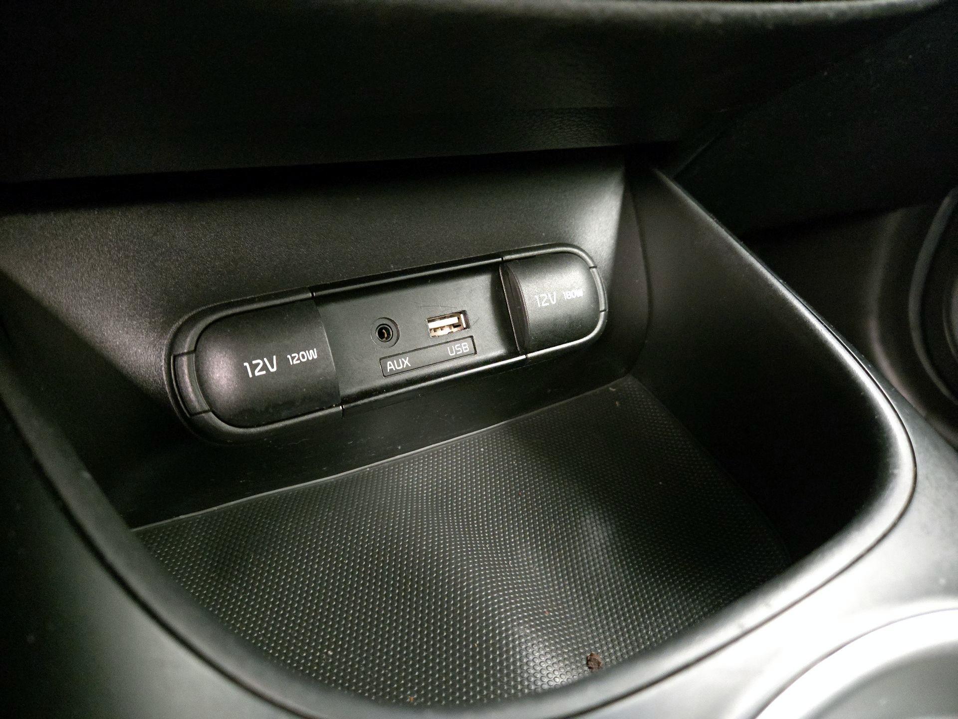Thumbnail: 2019 Kia Soul - 18