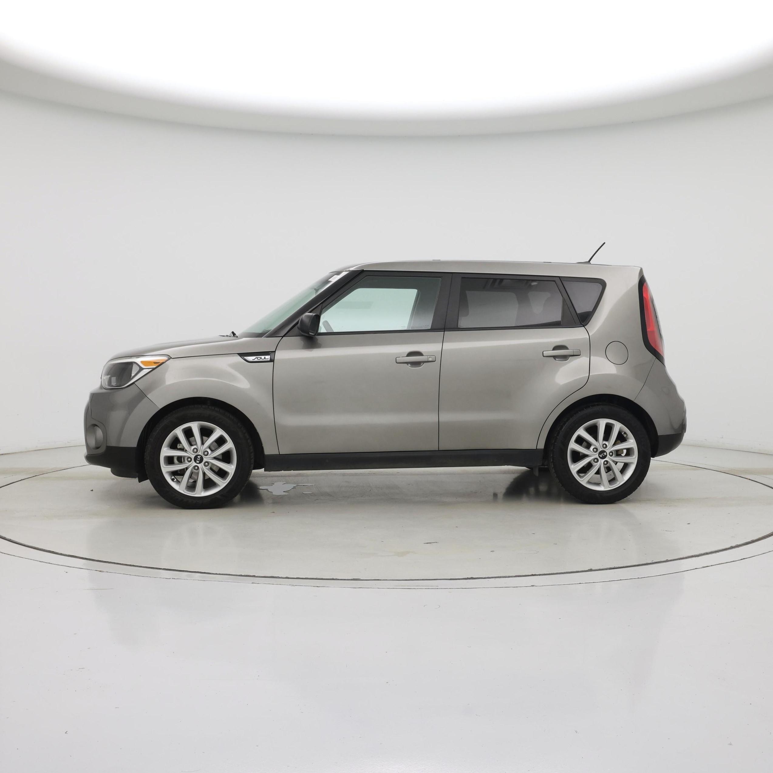 Thumbnail: 2019 Kia Soul - 3