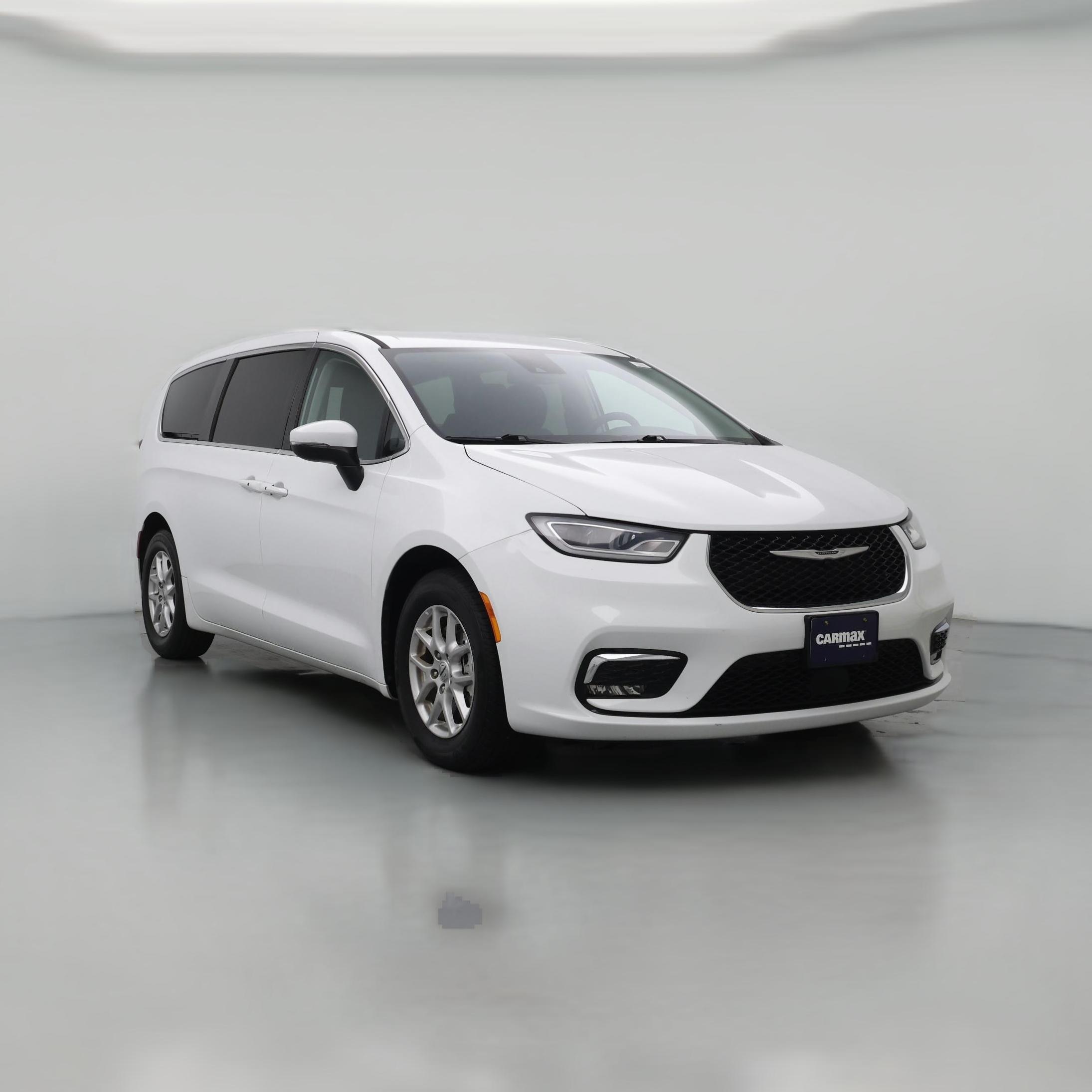 Thumbnail: 2023 Chrysler Pacifica - 1