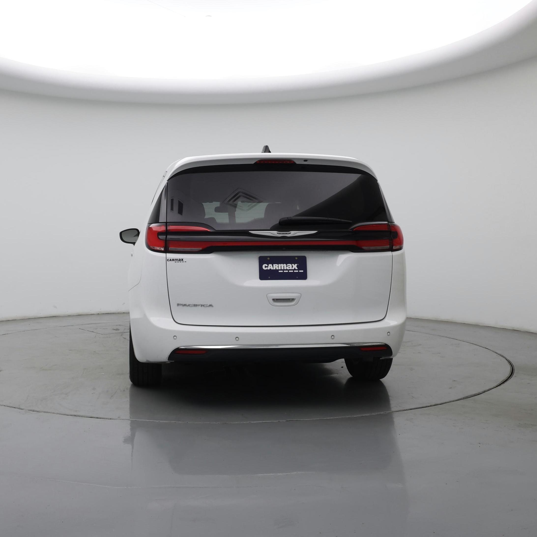 Thumbnail: 2023 Chrysler Pacifica - 6