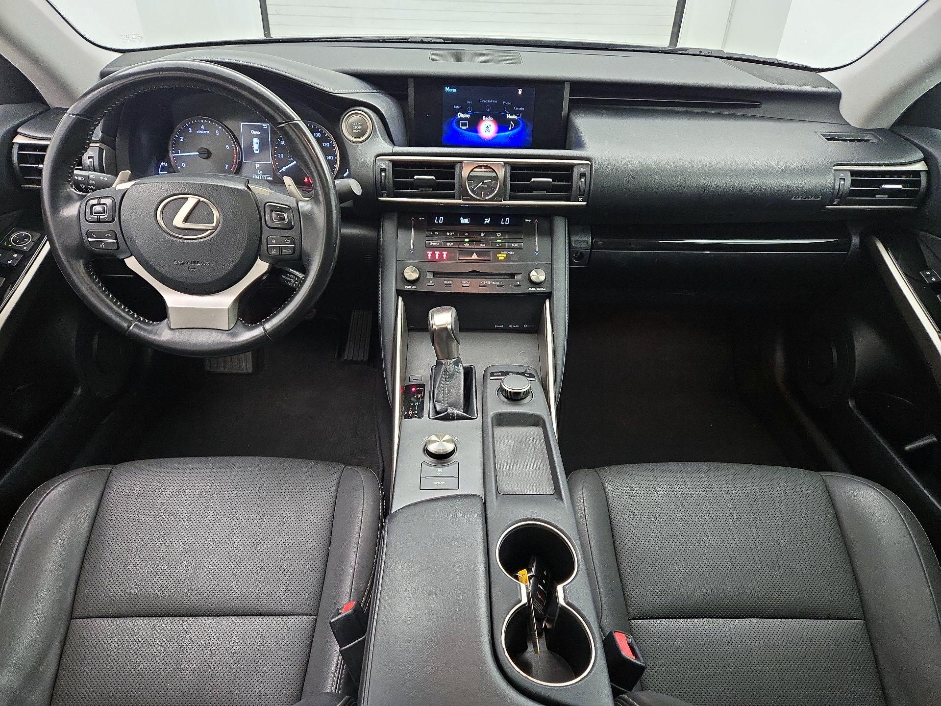 Thumbnail: 2018 Lexus IS - 9