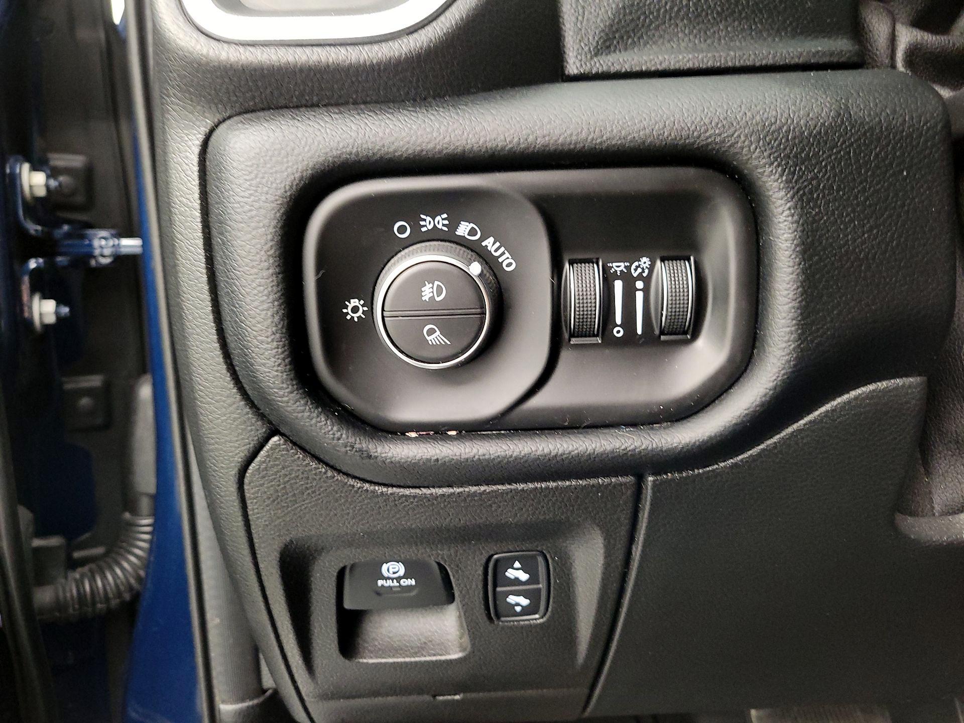 Thumbnail: 2021 RAM 1500 - 13