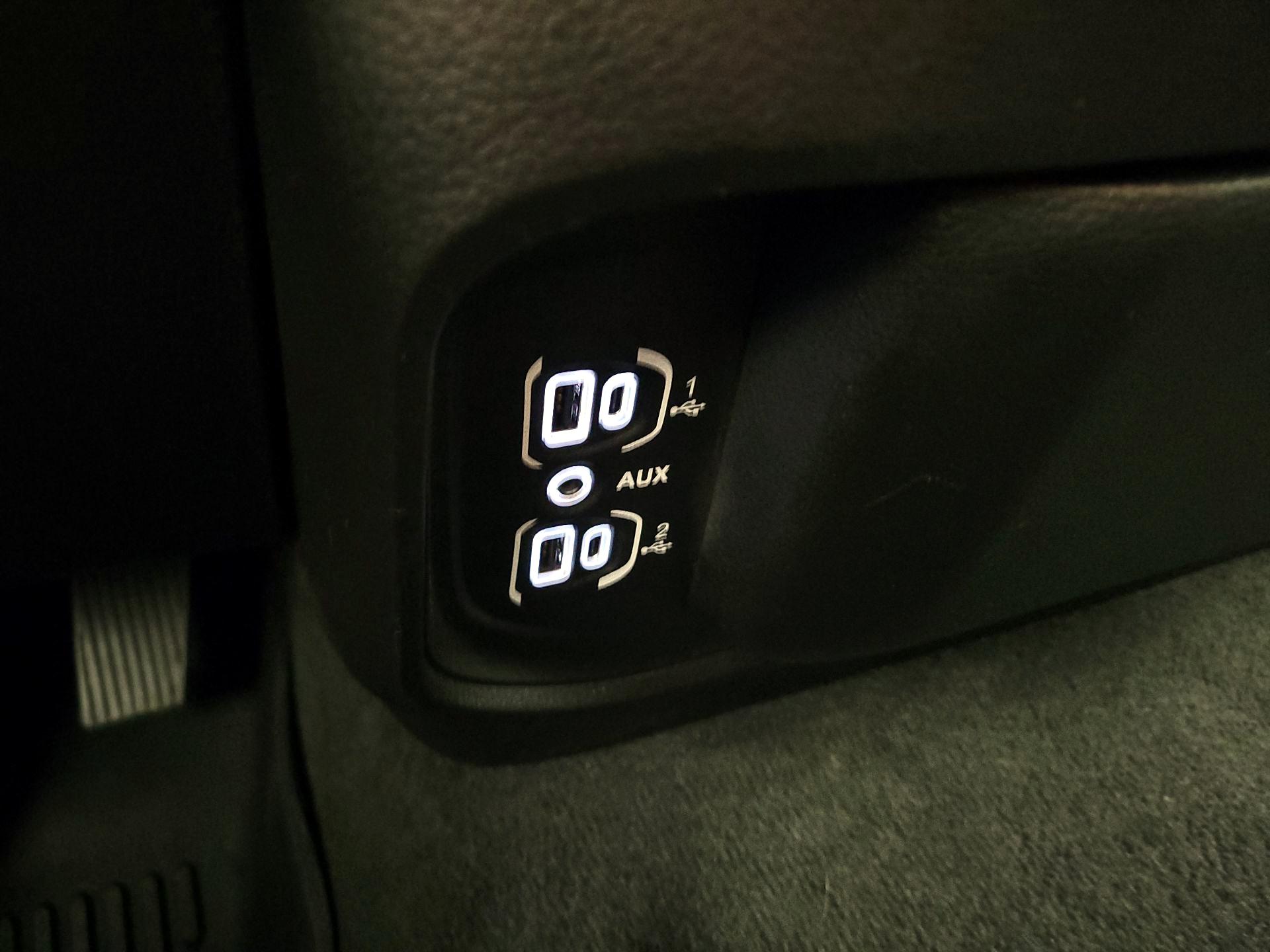 Thumbnail: 2021 RAM 1500 - 18