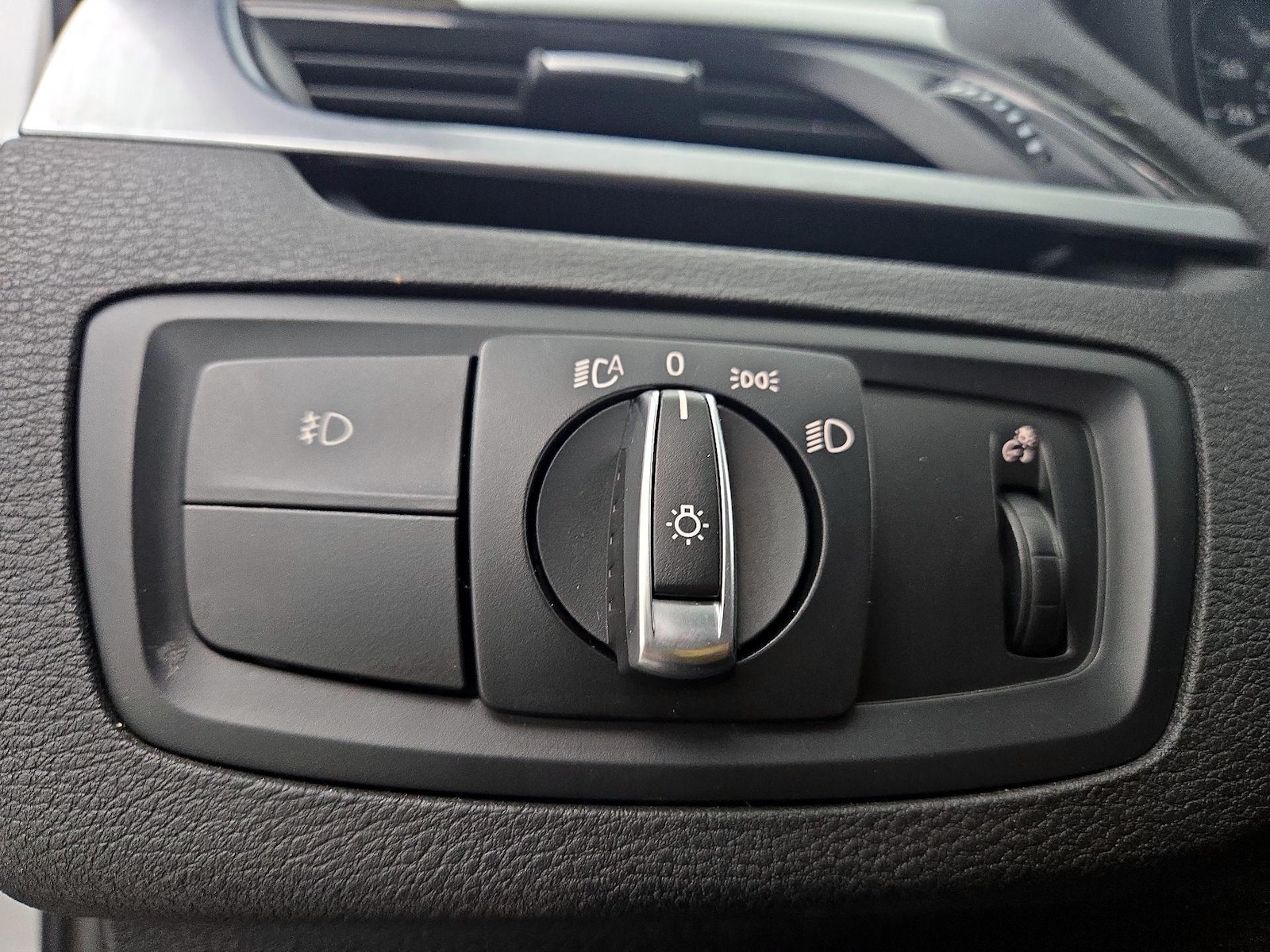 2018 BMW X1 28i - Photo 14