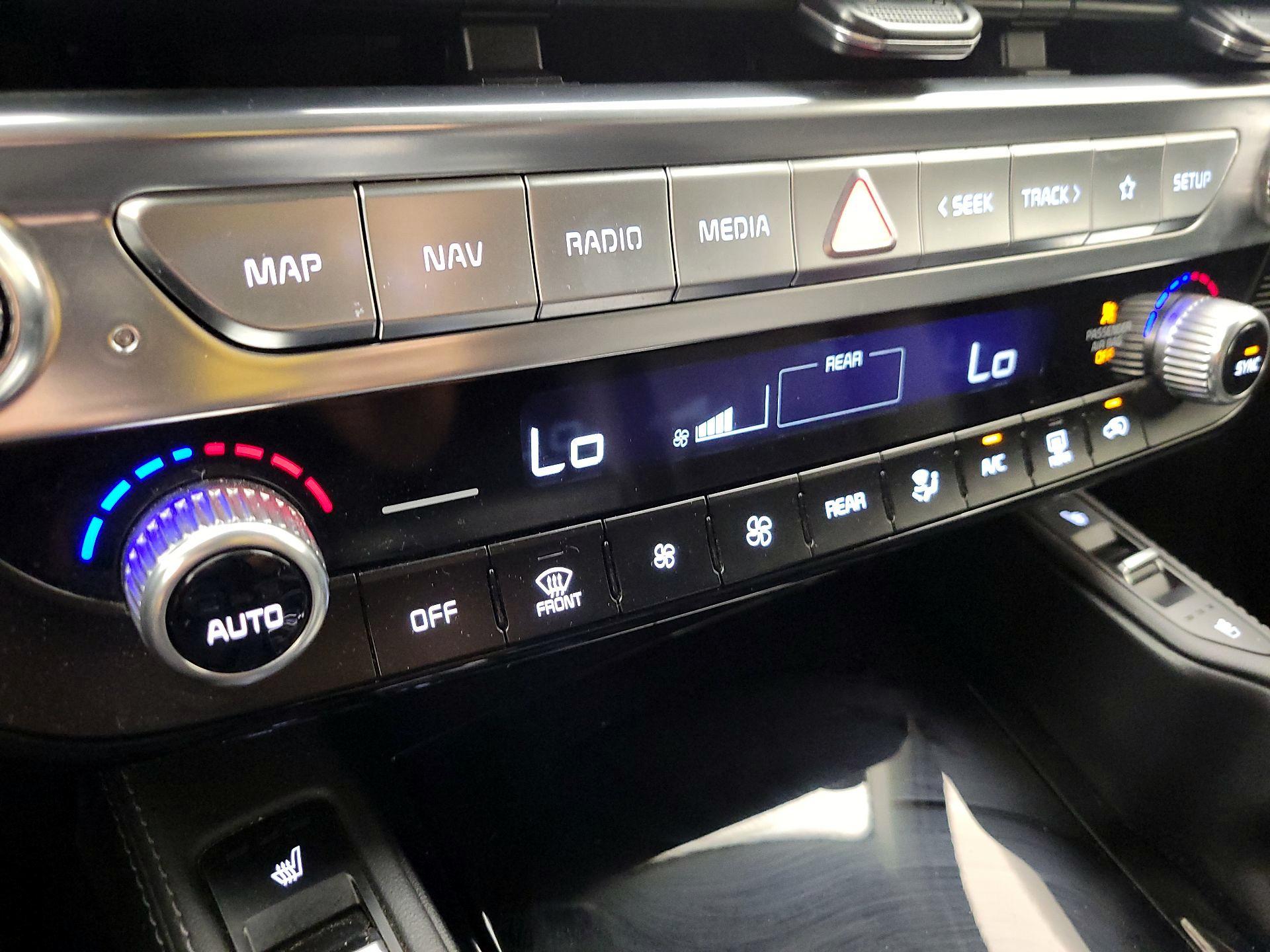 Thumbnail: 2023 Kia Telluride - 17