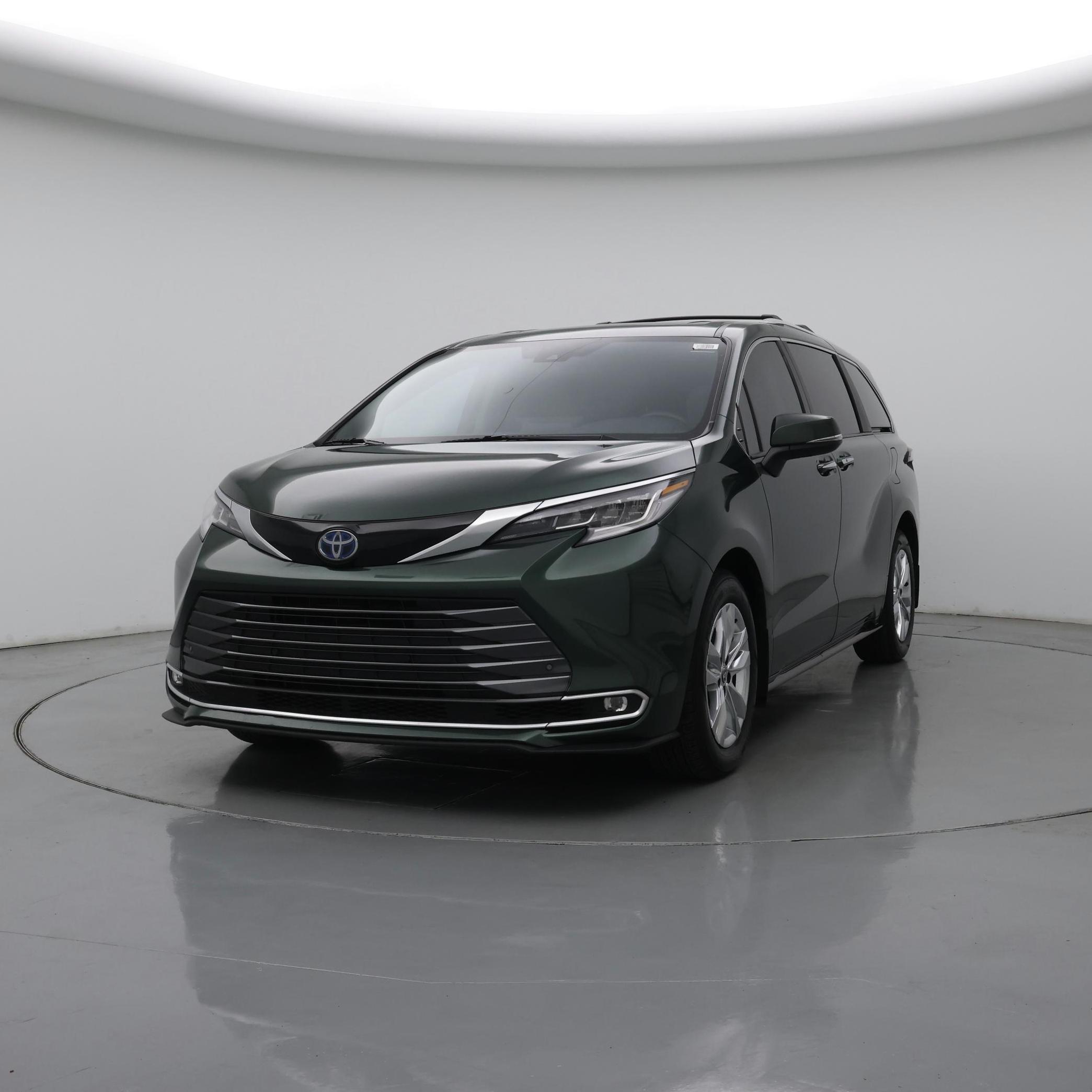 Thumbnail: 2022 Toyota Sienna - 4