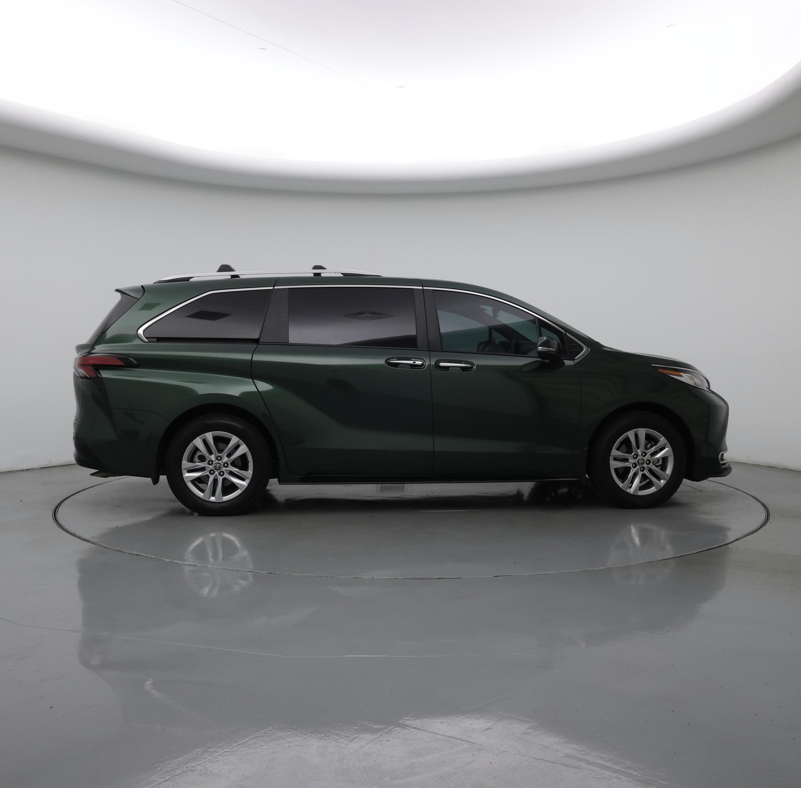 Thumbnail: 2022 Toyota Sienna - 7