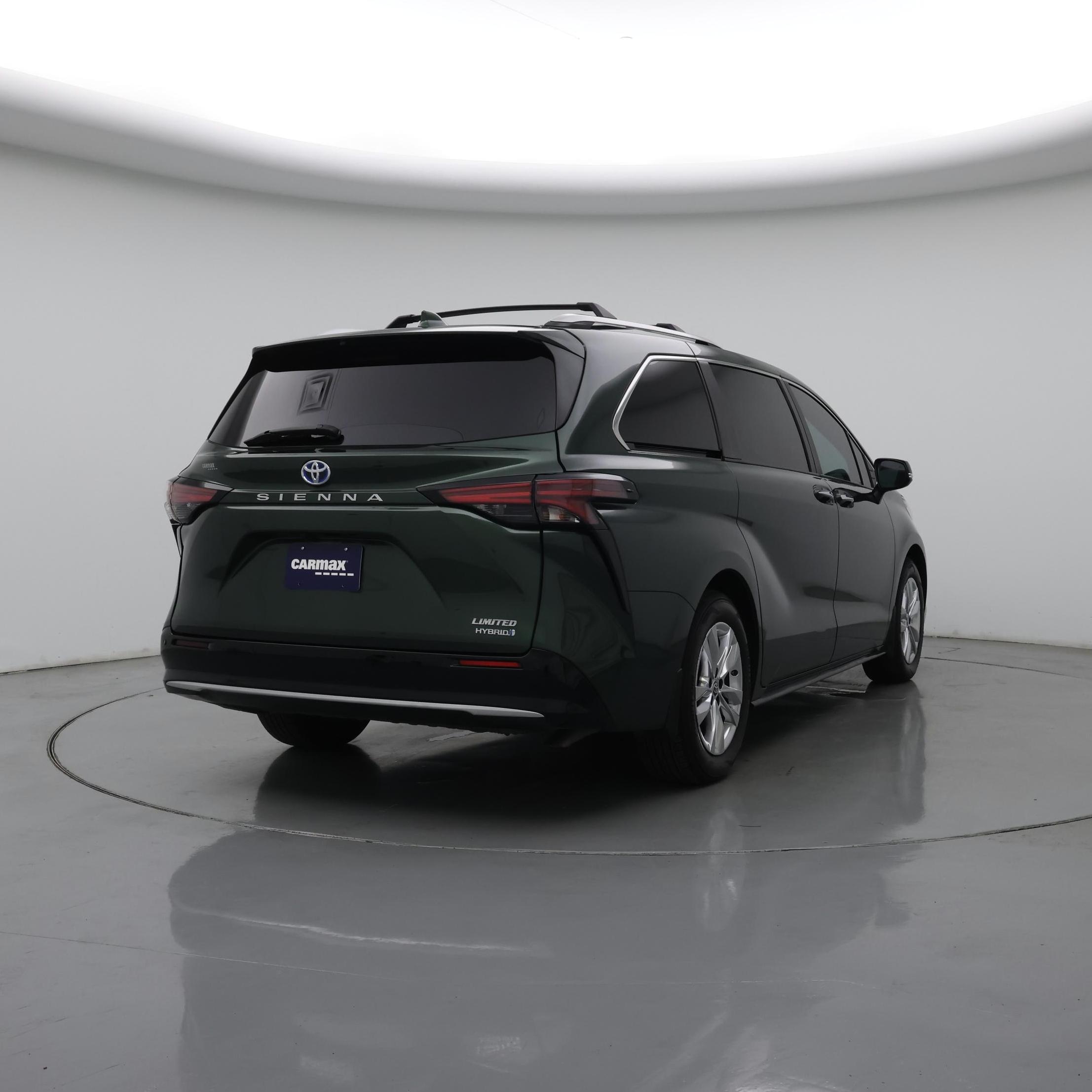 Thumbnail: 2022 Toyota Sienna - 8