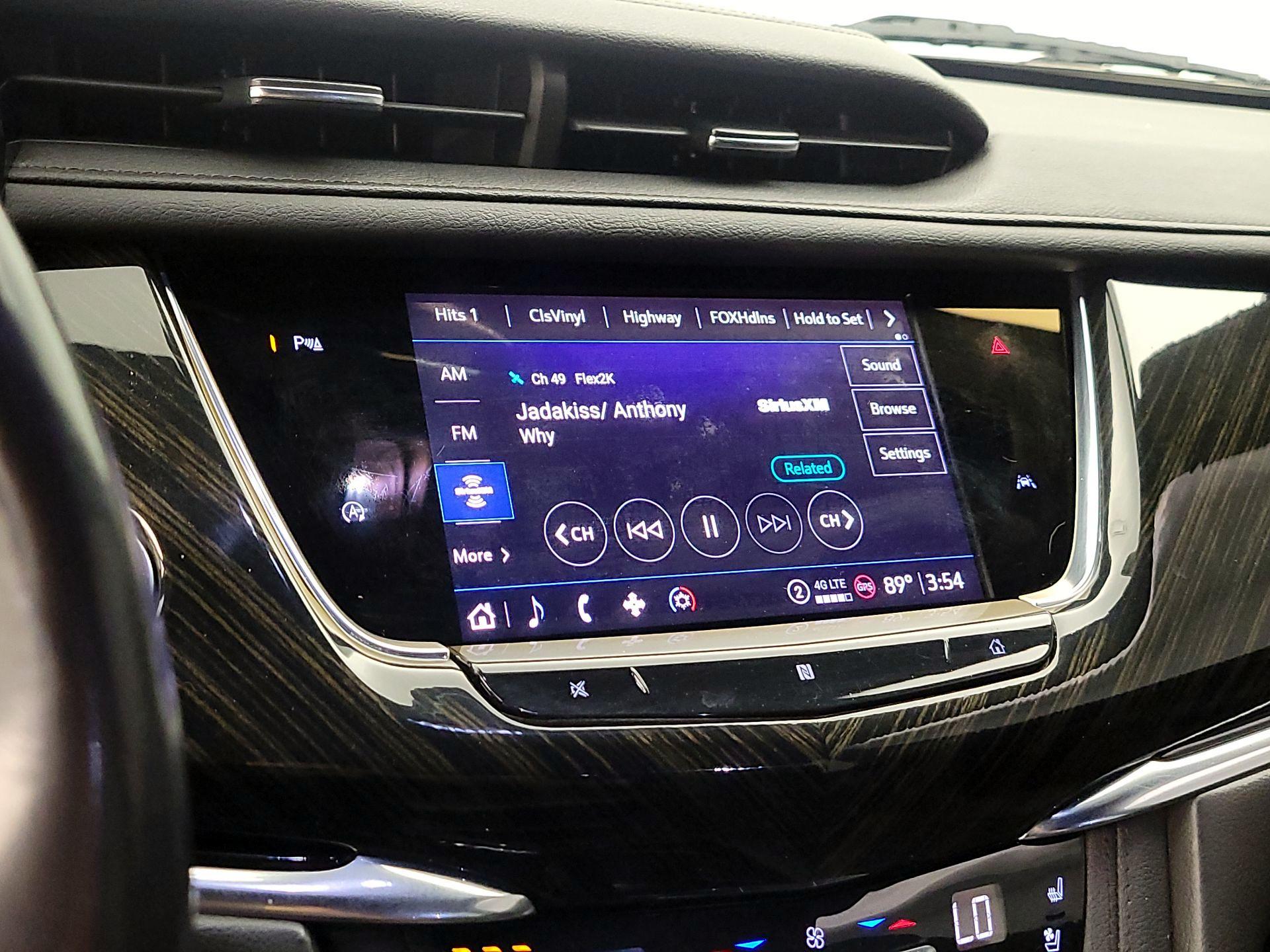 Thumbnail: 2021 Cadillac XT6 - 15