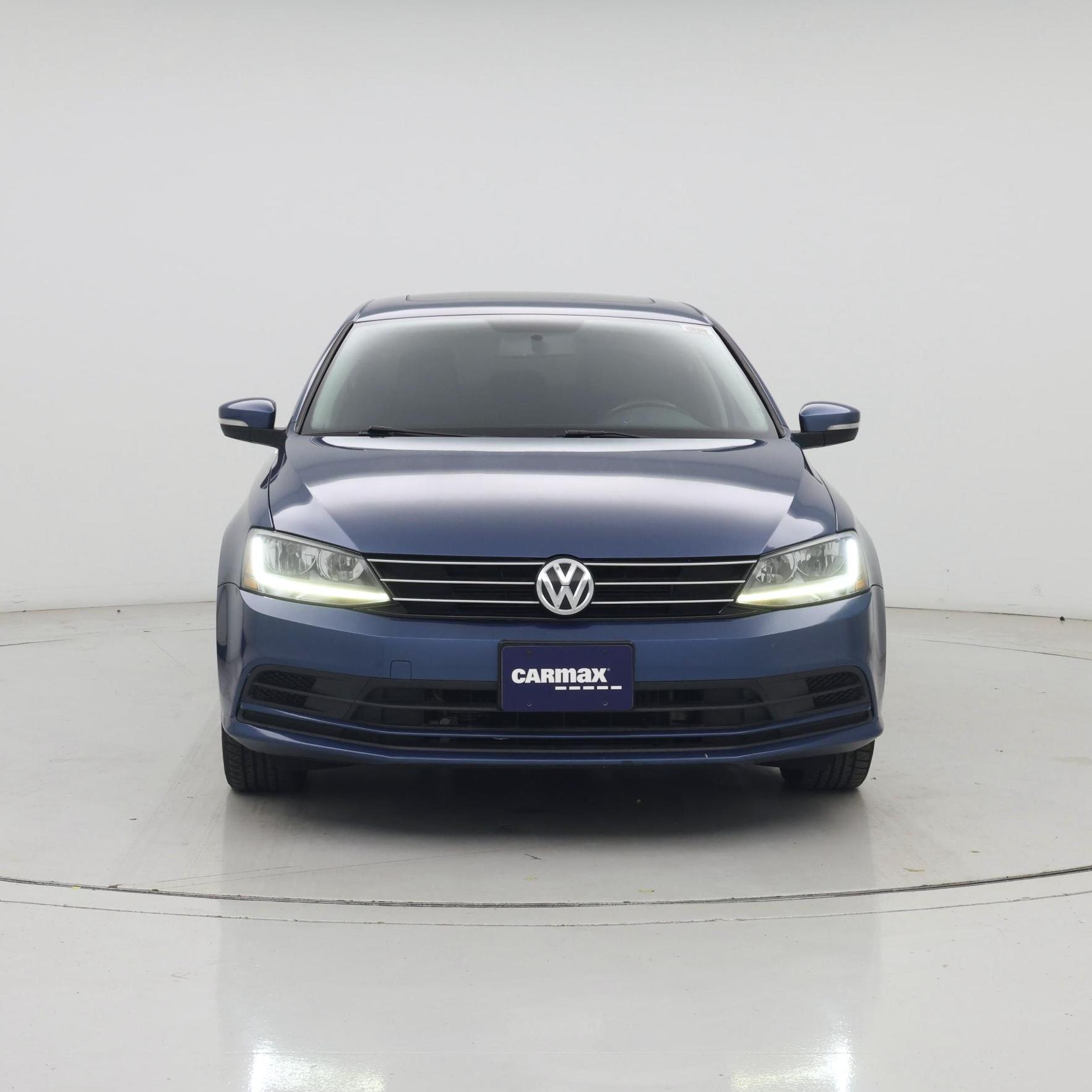 Thumbnail: 2017 Volkswagen Jetta - 5