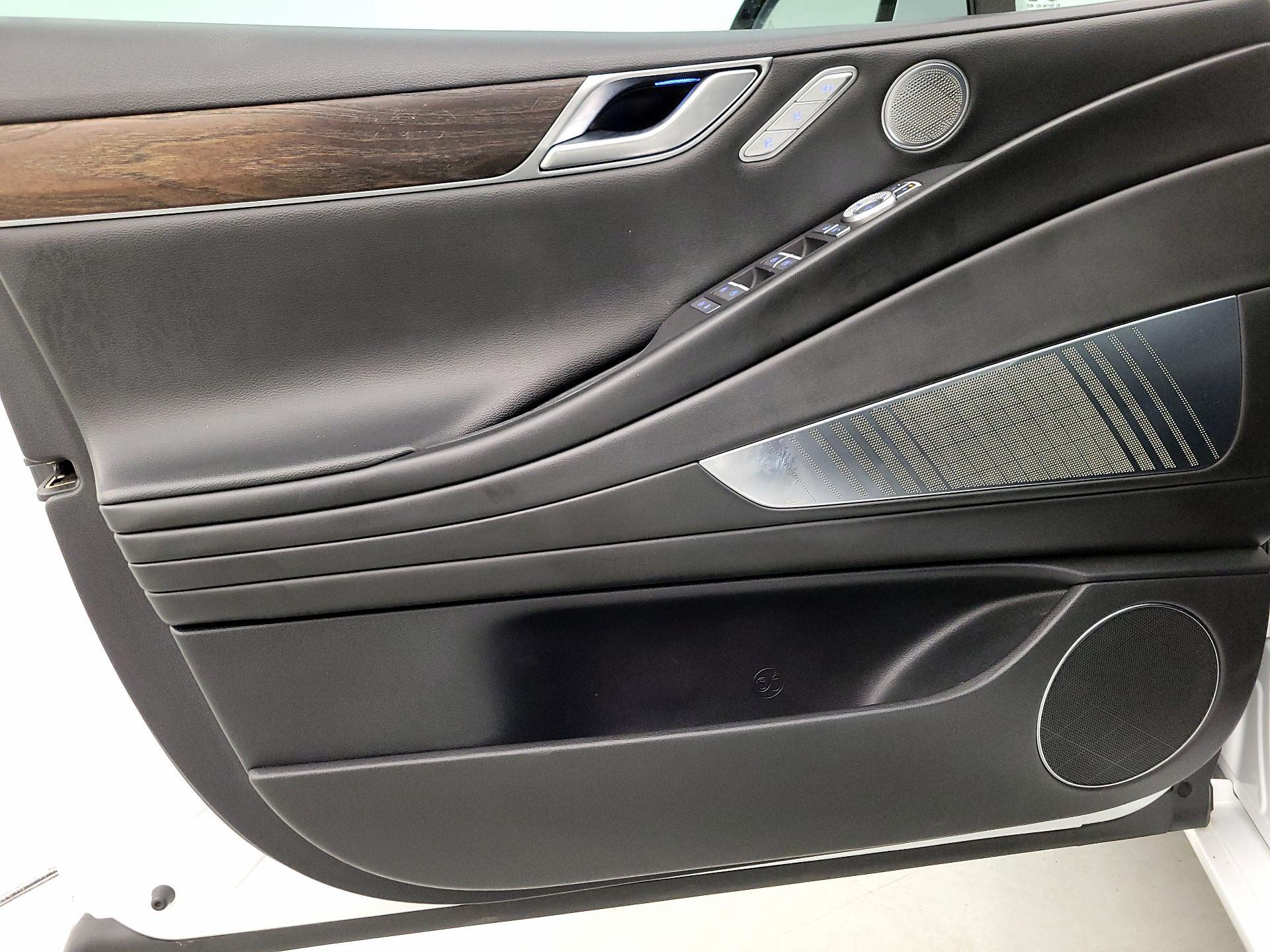 Thumbnail: 2022 Genesis G80 - 12