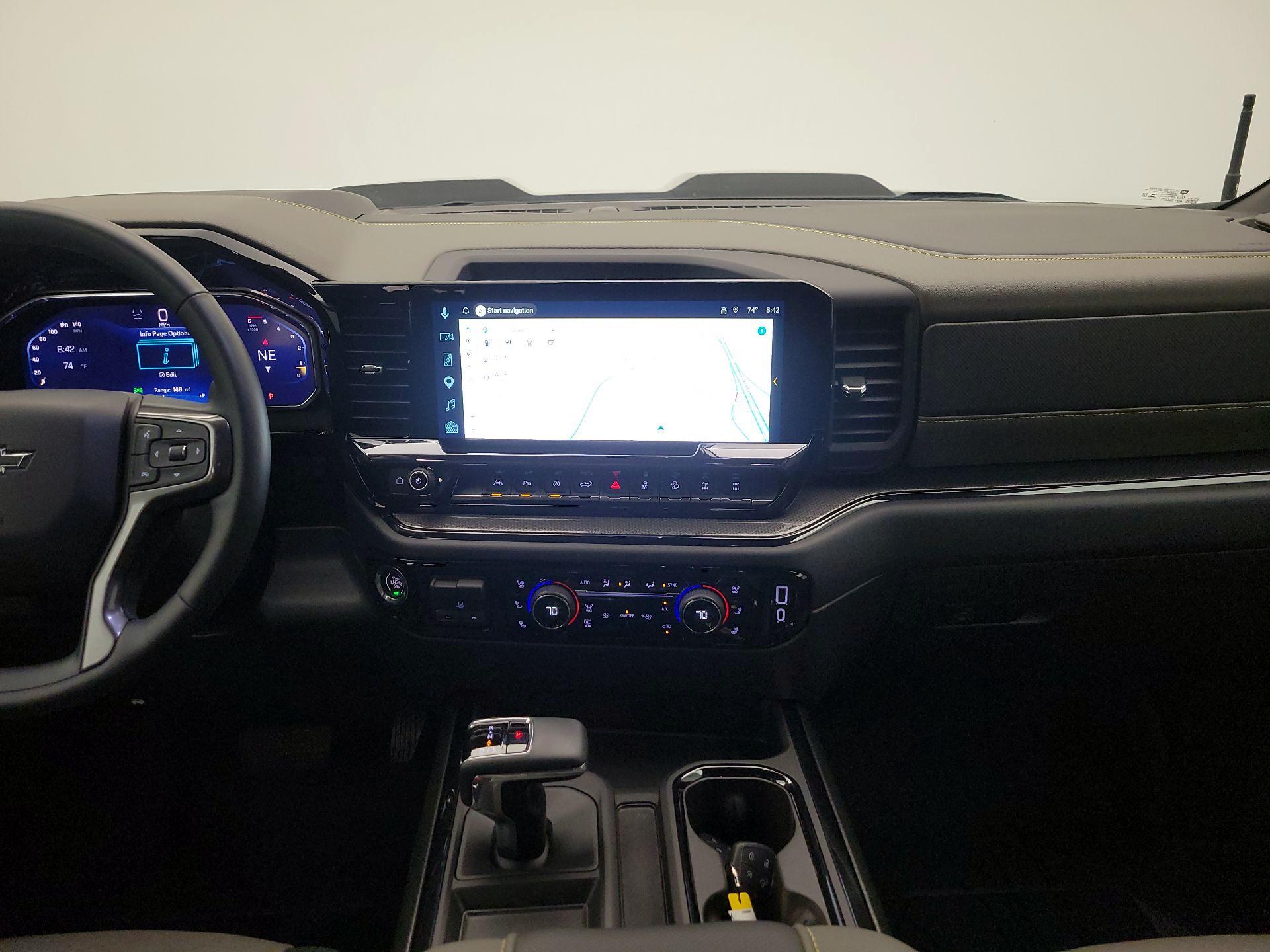 Thumbnail: 2026 Chevrolet Silverado 1500 - 9