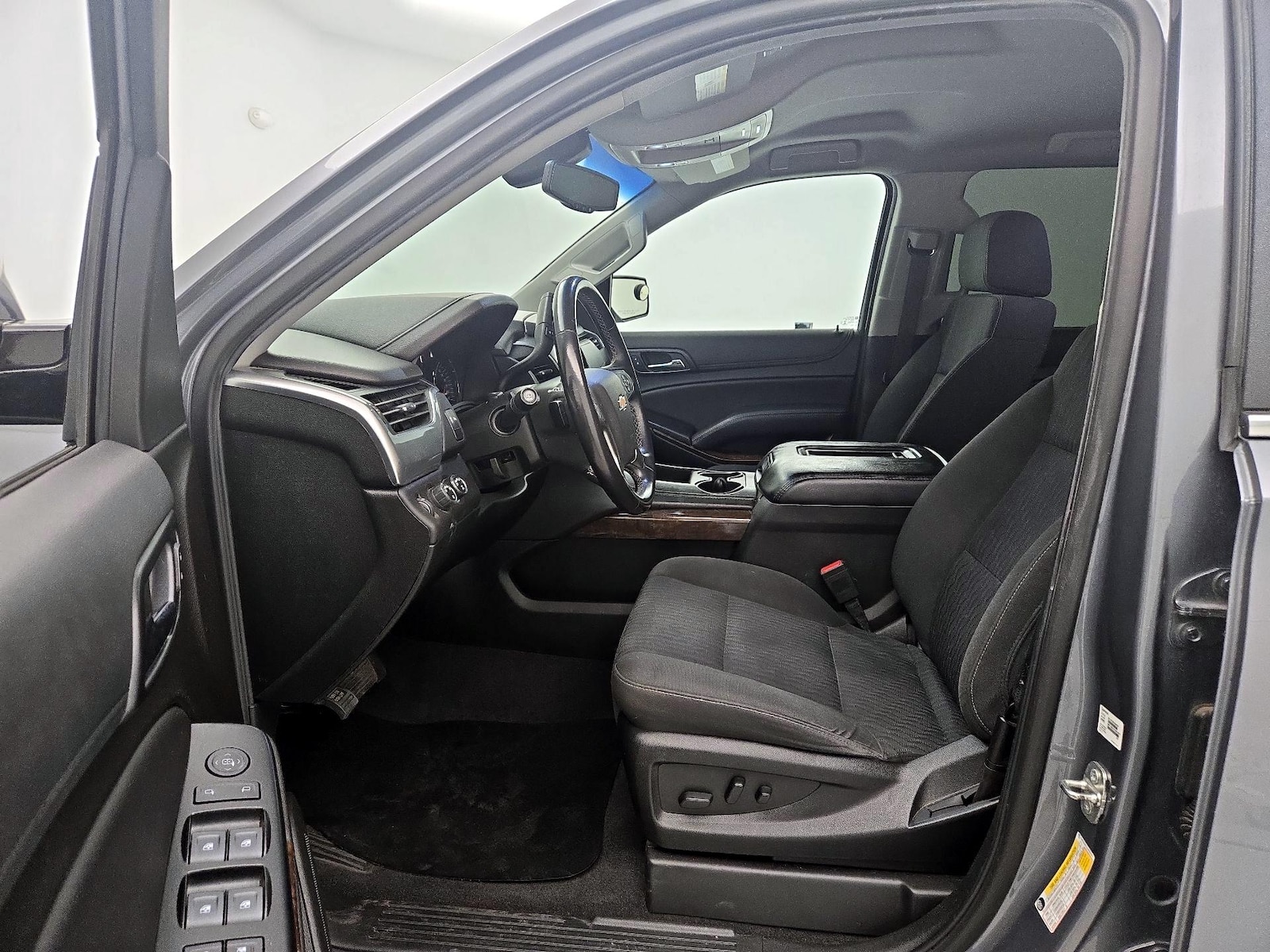2020 Chevrolet Tahoe LS - Photo 12