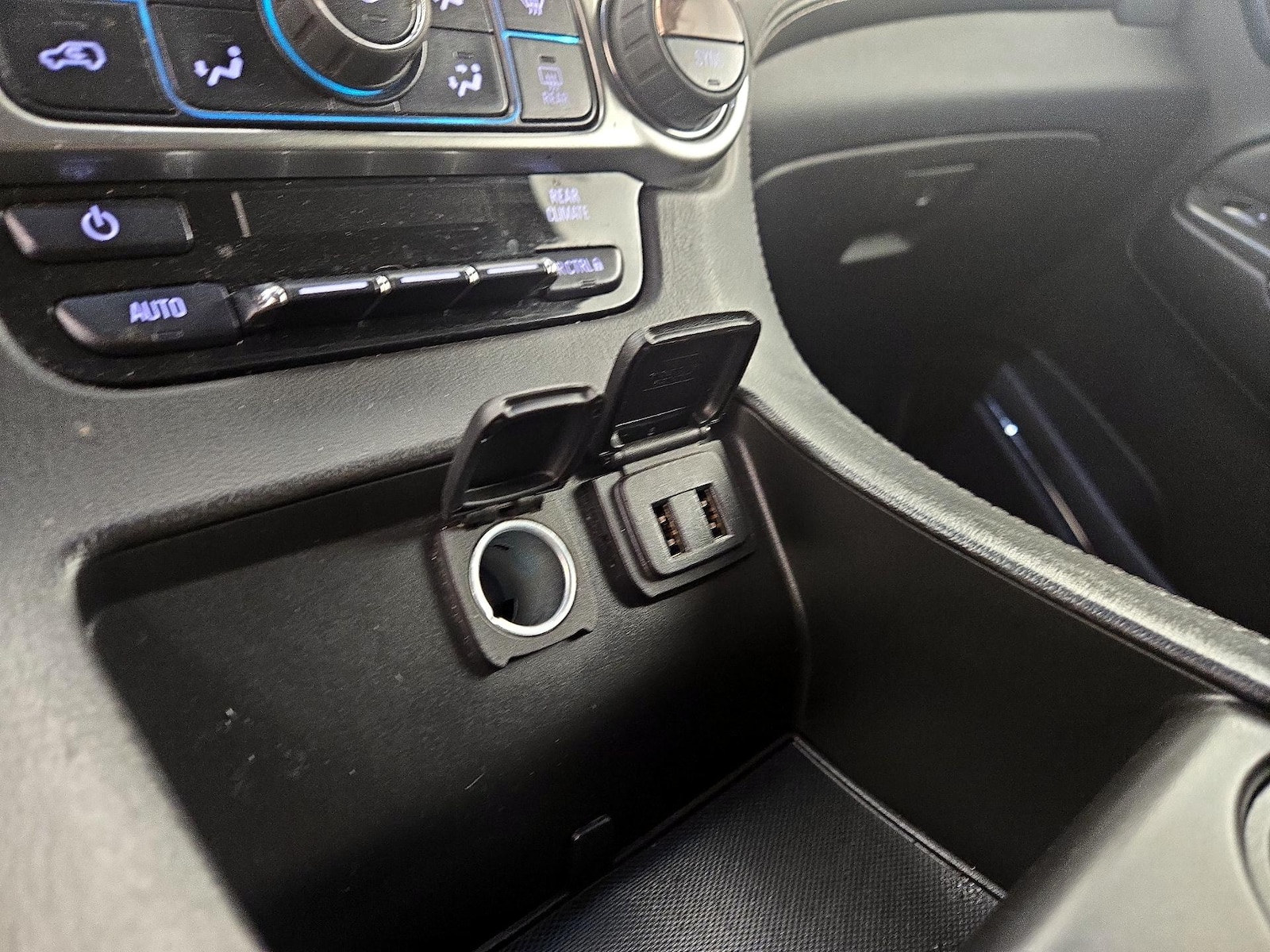 2020 Chevrolet Tahoe LS - Photo 19