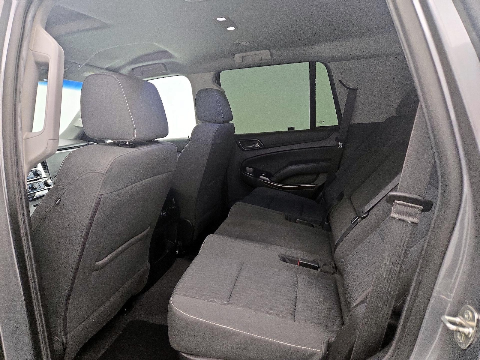2020 Chevrolet Tahoe LS - Photo 20