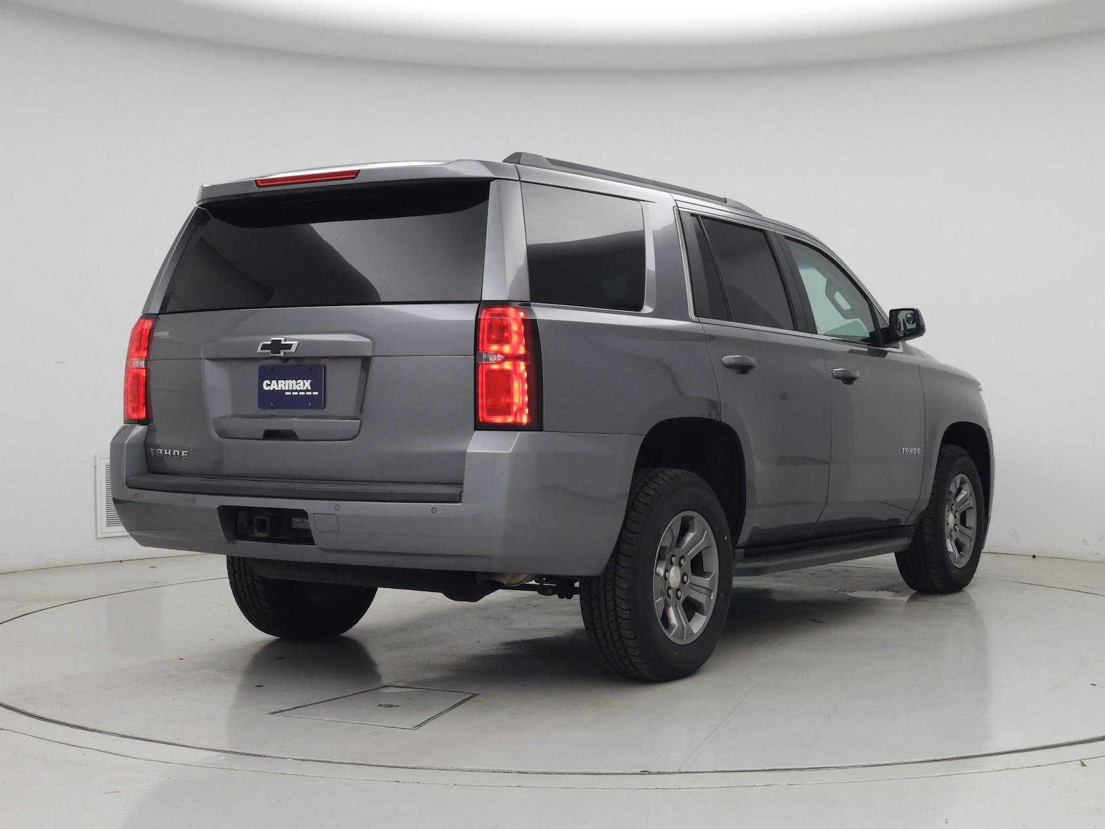 2020 Chevrolet Tahoe LS - Photo 9