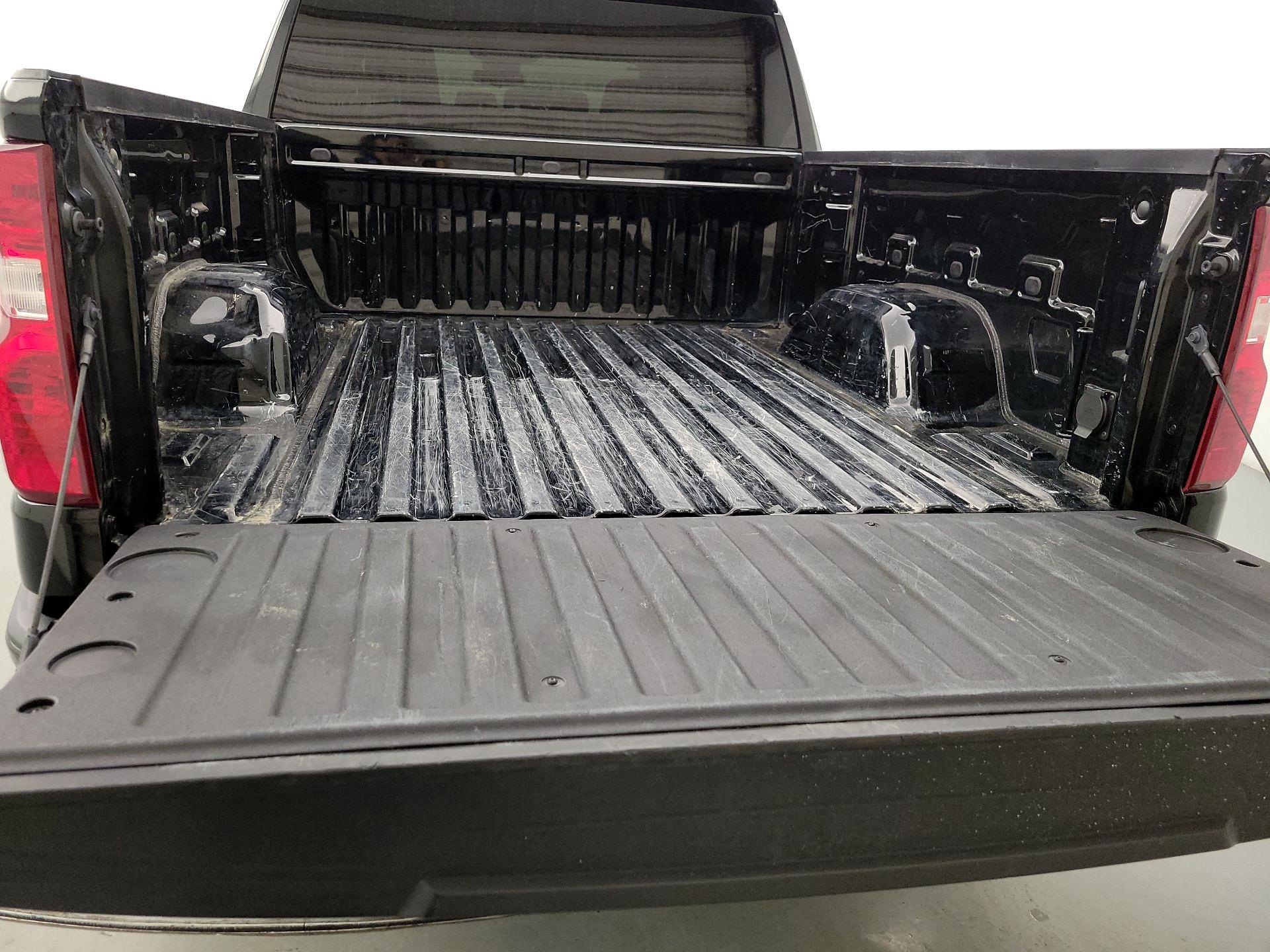 Thumbnail: 2023 Chevrolet Silverado 1500 - 20