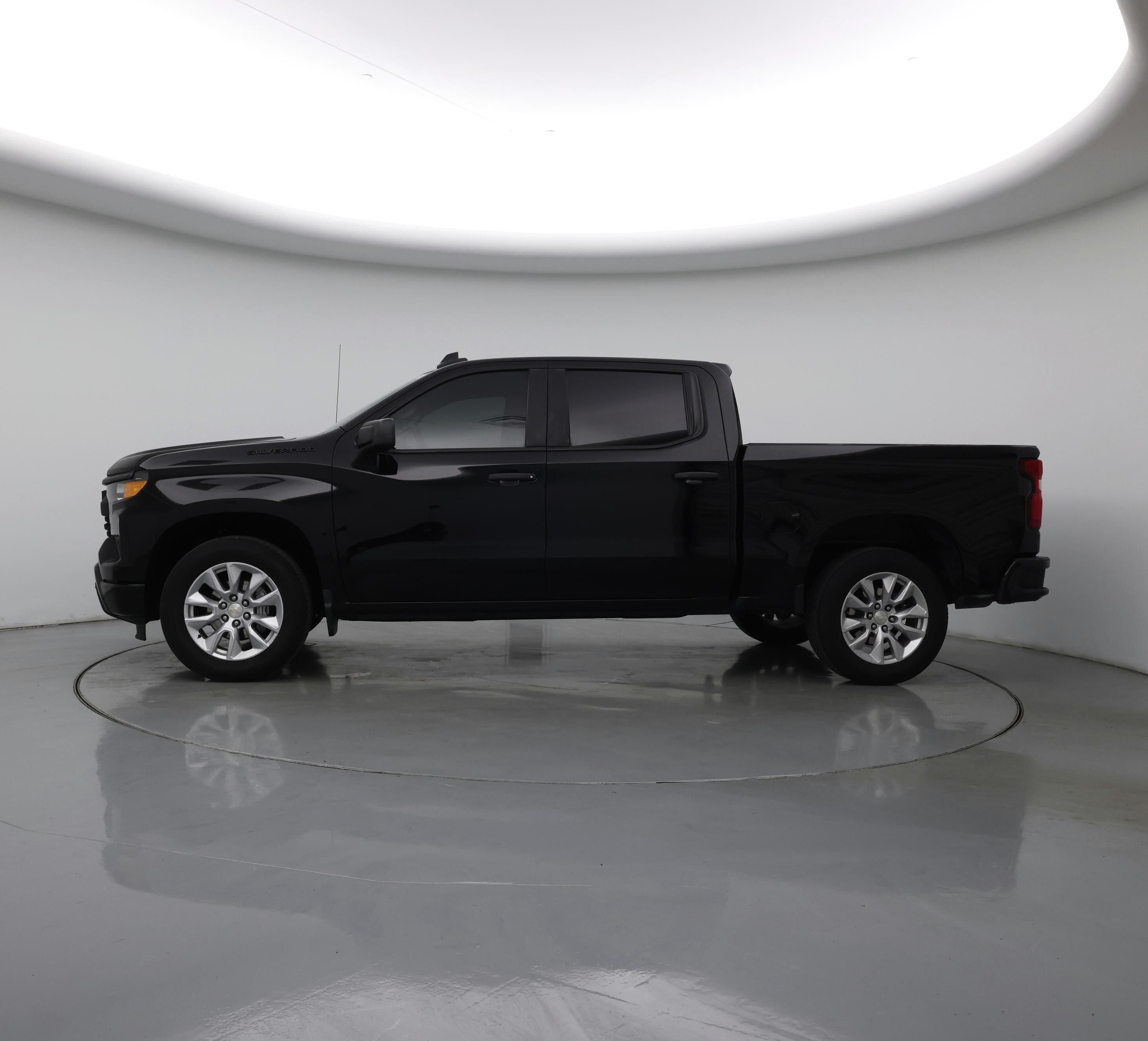 Thumbnail: 2023 Chevrolet Silverado 1500 - 3