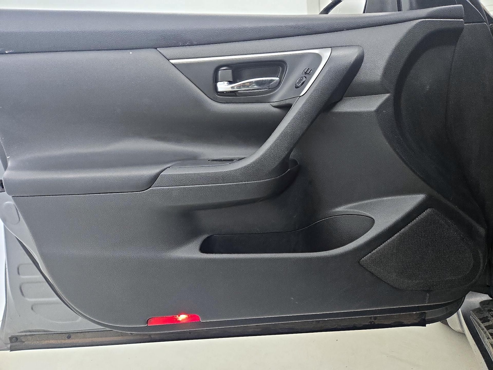 2016 Nissan Altima SV - Photo 13