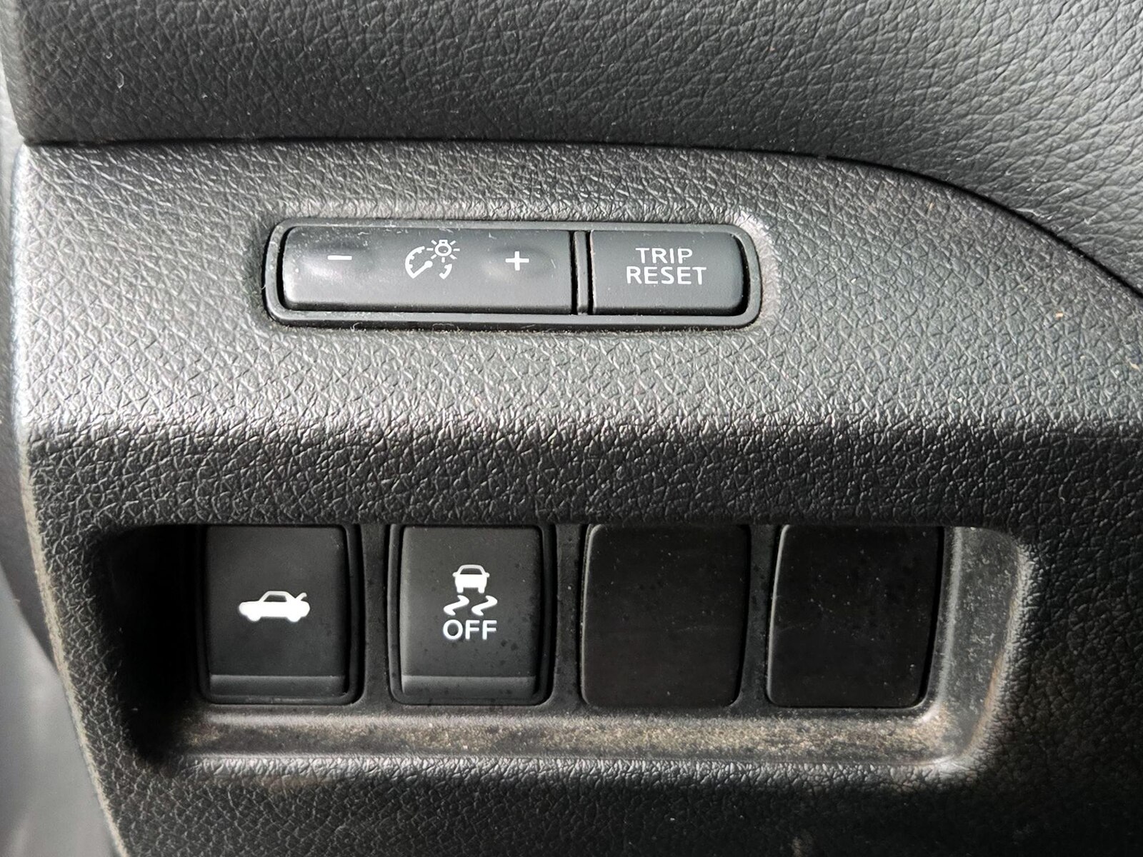 2016 Nissan Altima SV - Photo 14