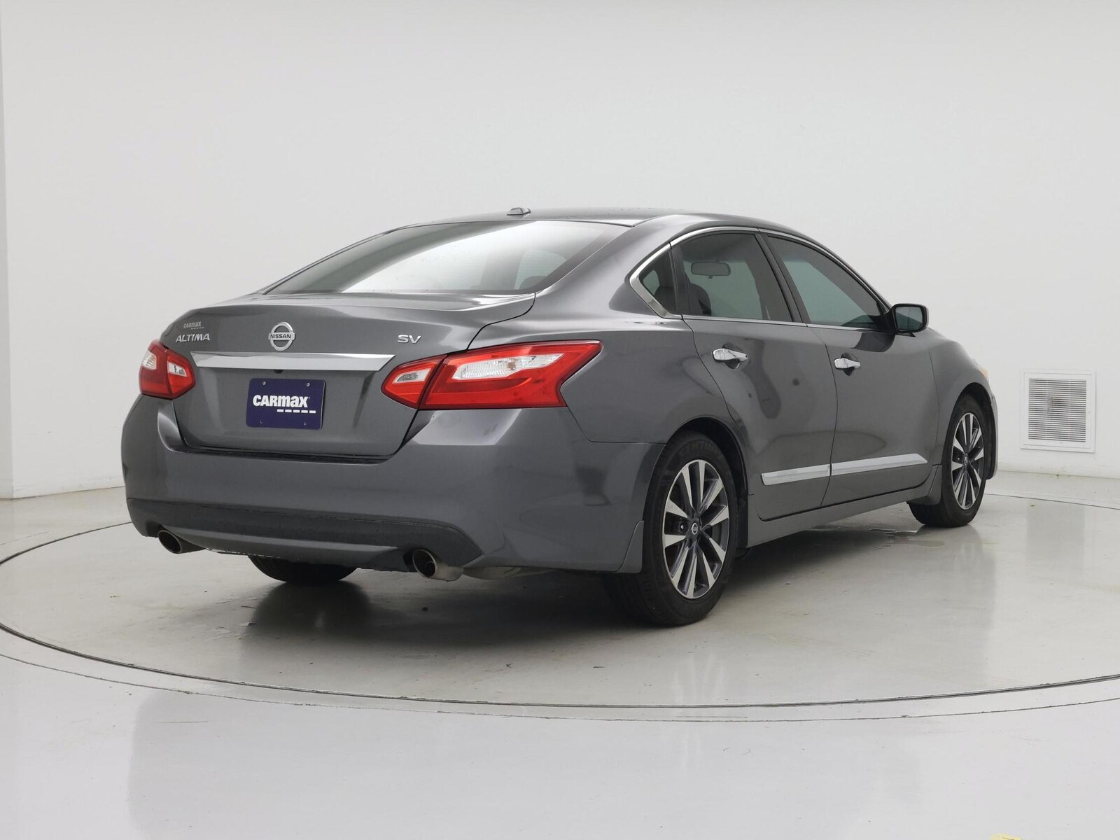 2016 Nissan Altima SV - Photo 9