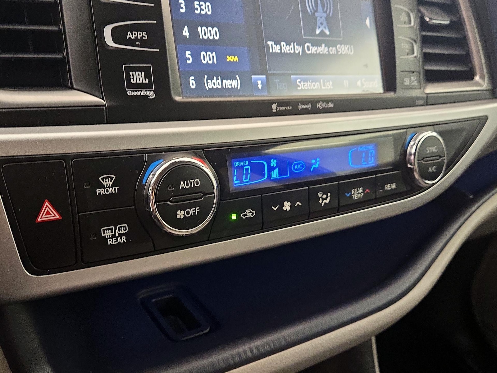 2018 Toyota Highlander Limited Platinum - Photo 18