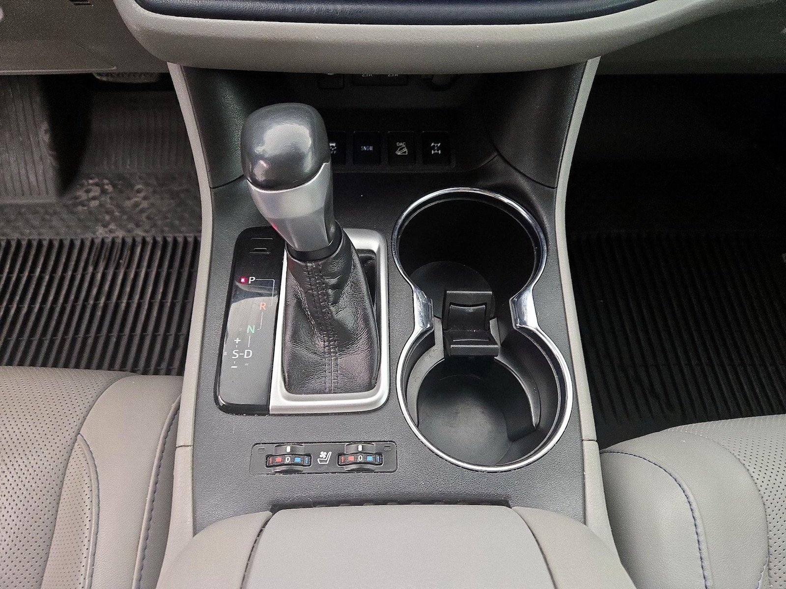 2018 Toyota Highlander Limited Platinum - Photo 19