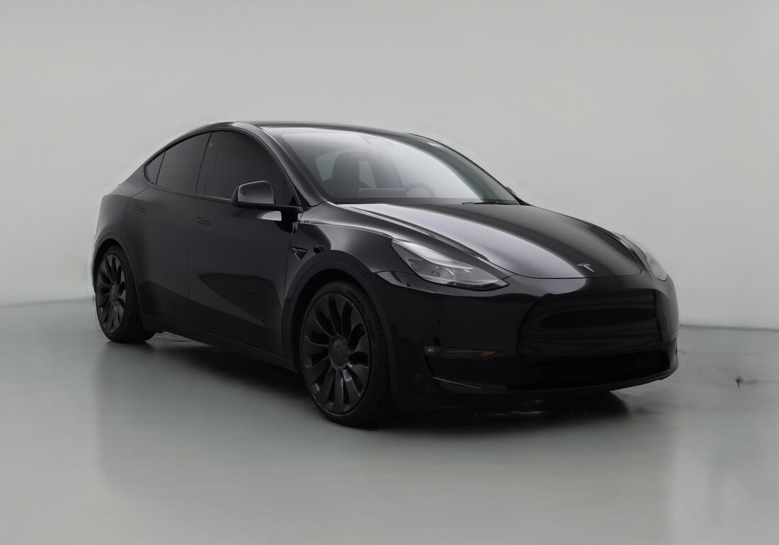 2022 Tesla Model Y Performance All-Wheel Drive in Black — CarMax photo