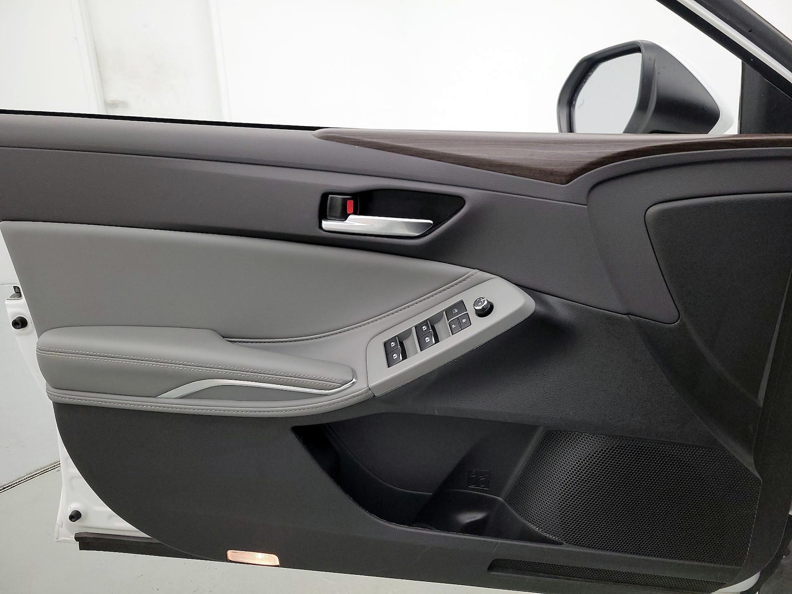 2022 Toyota Avalon XLE - Photo 13