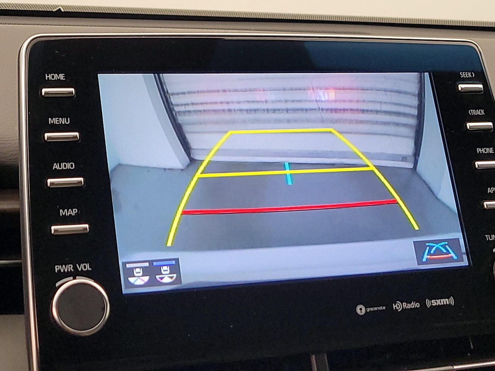 2022 Toyota Avalon XLE - Photo 15