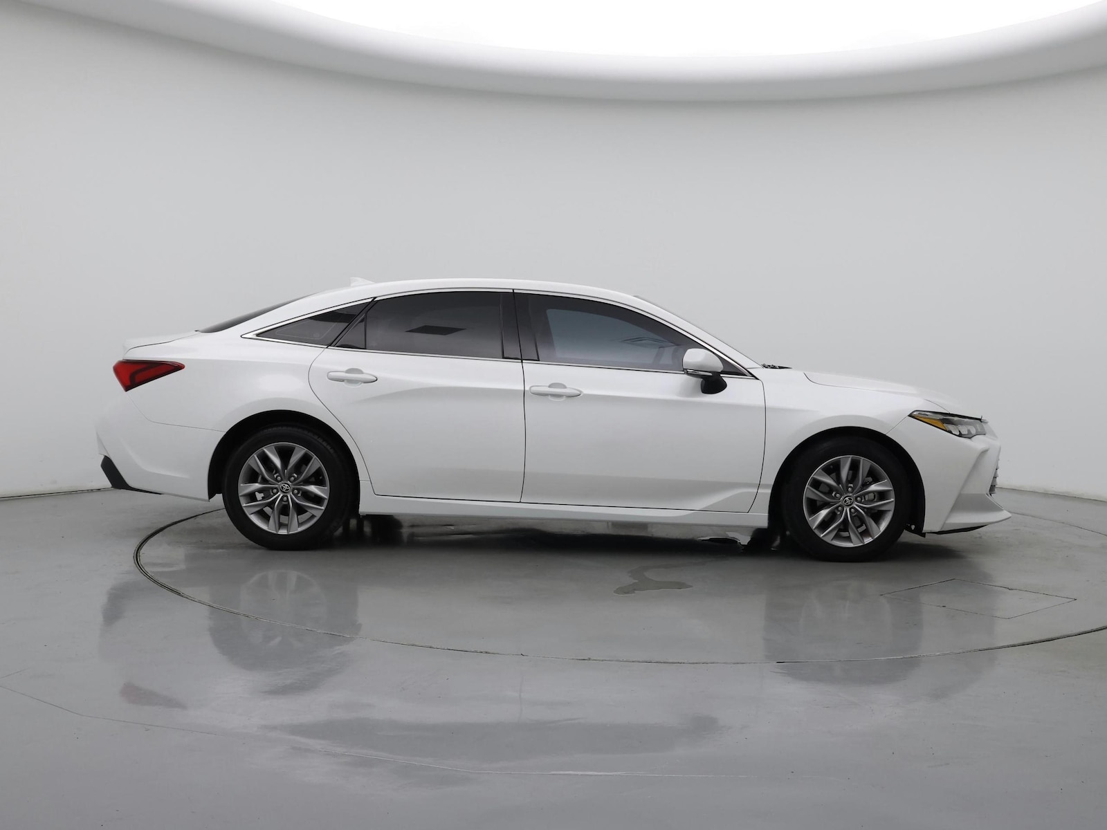 2022 Toyota Avalon XLE - Photo 8